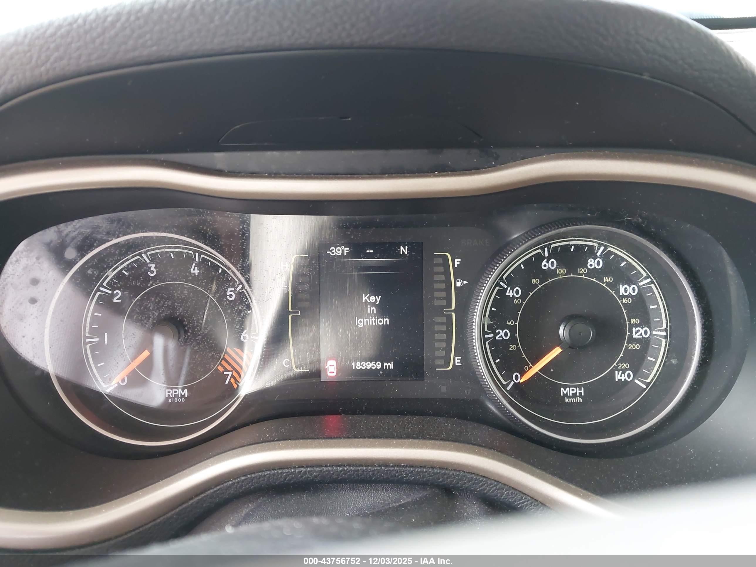 JEEP CHEROKEE image 7