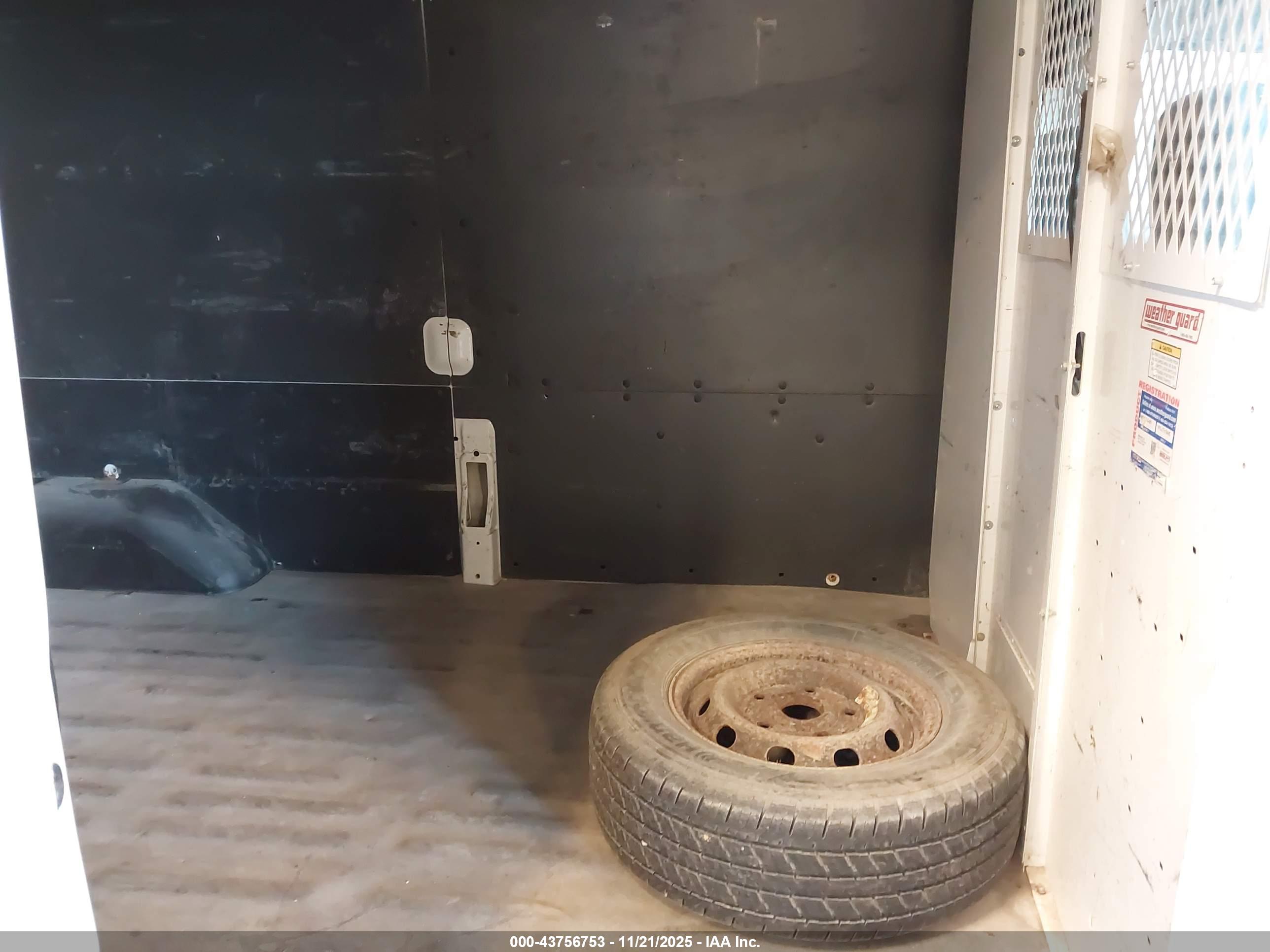 FORD TRANSIT-350 image 8