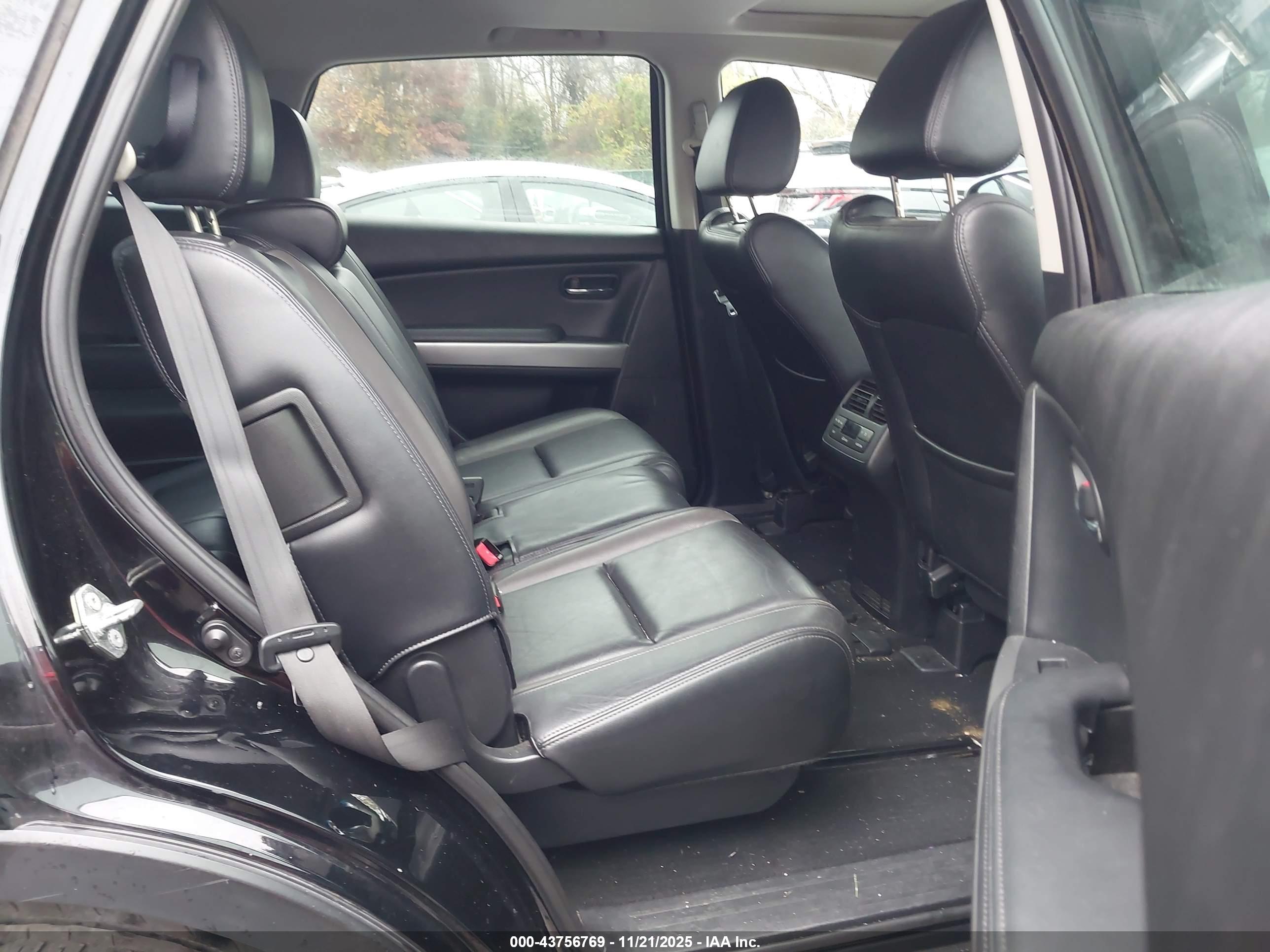 MAZDA CX-9 image 8