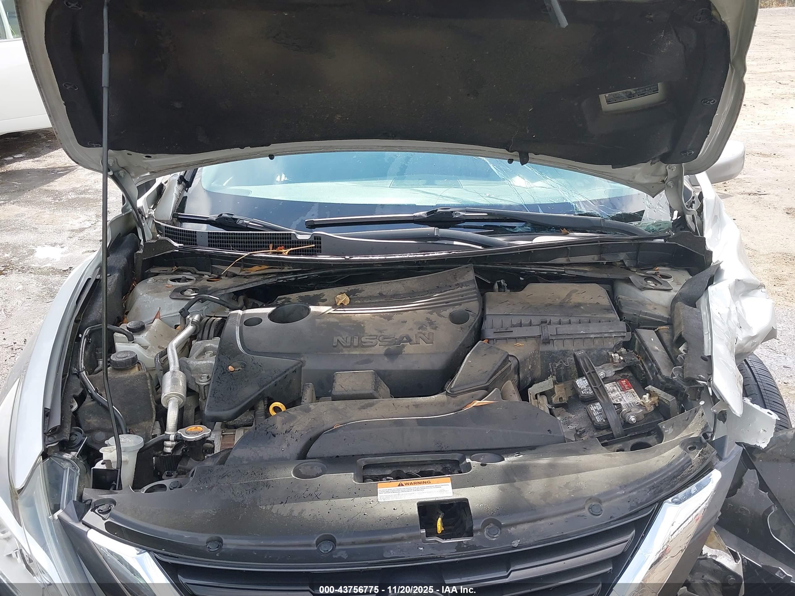NISSAN ALTIMA image 10