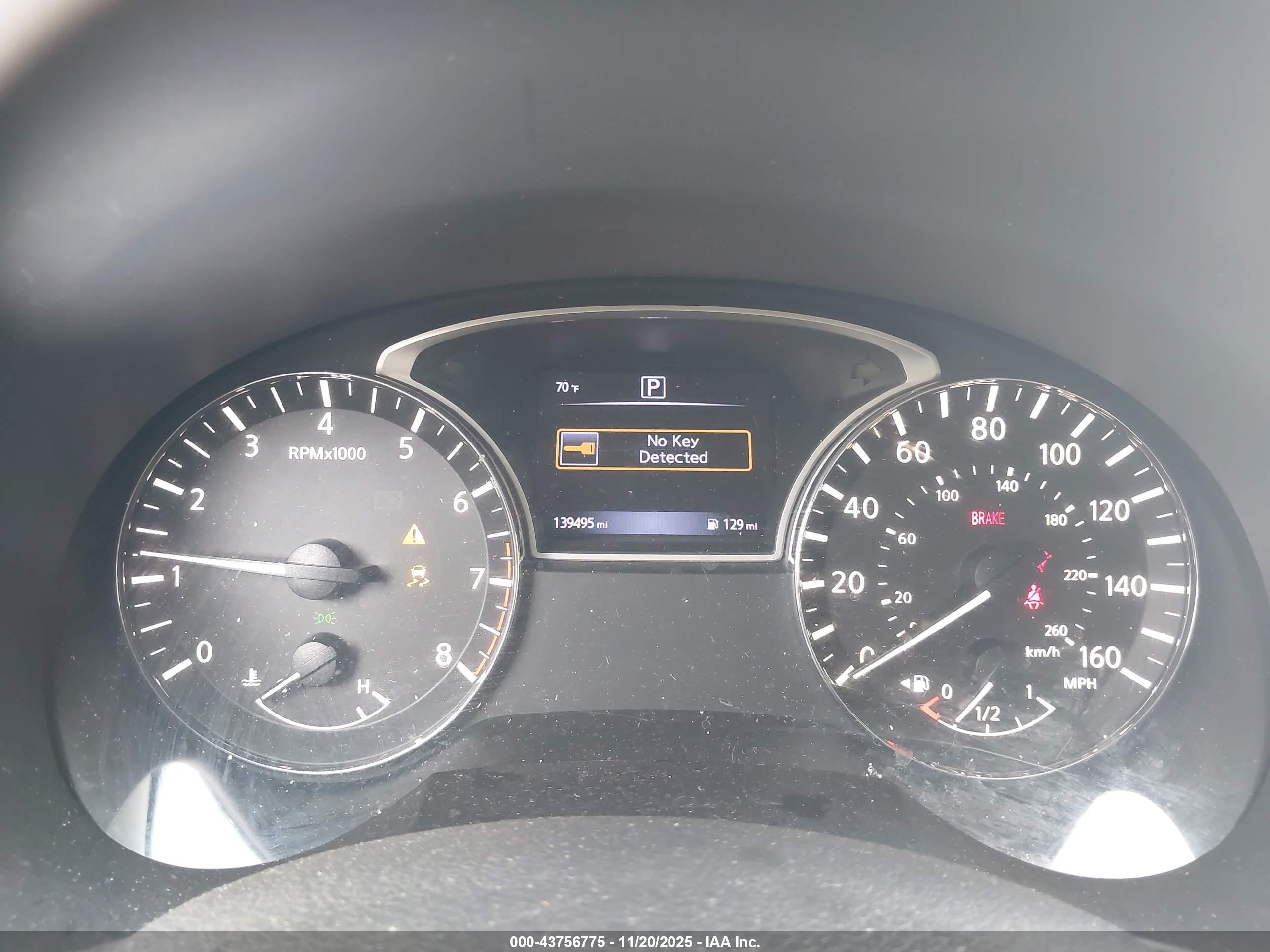 NISSAN ALTIMA image 7