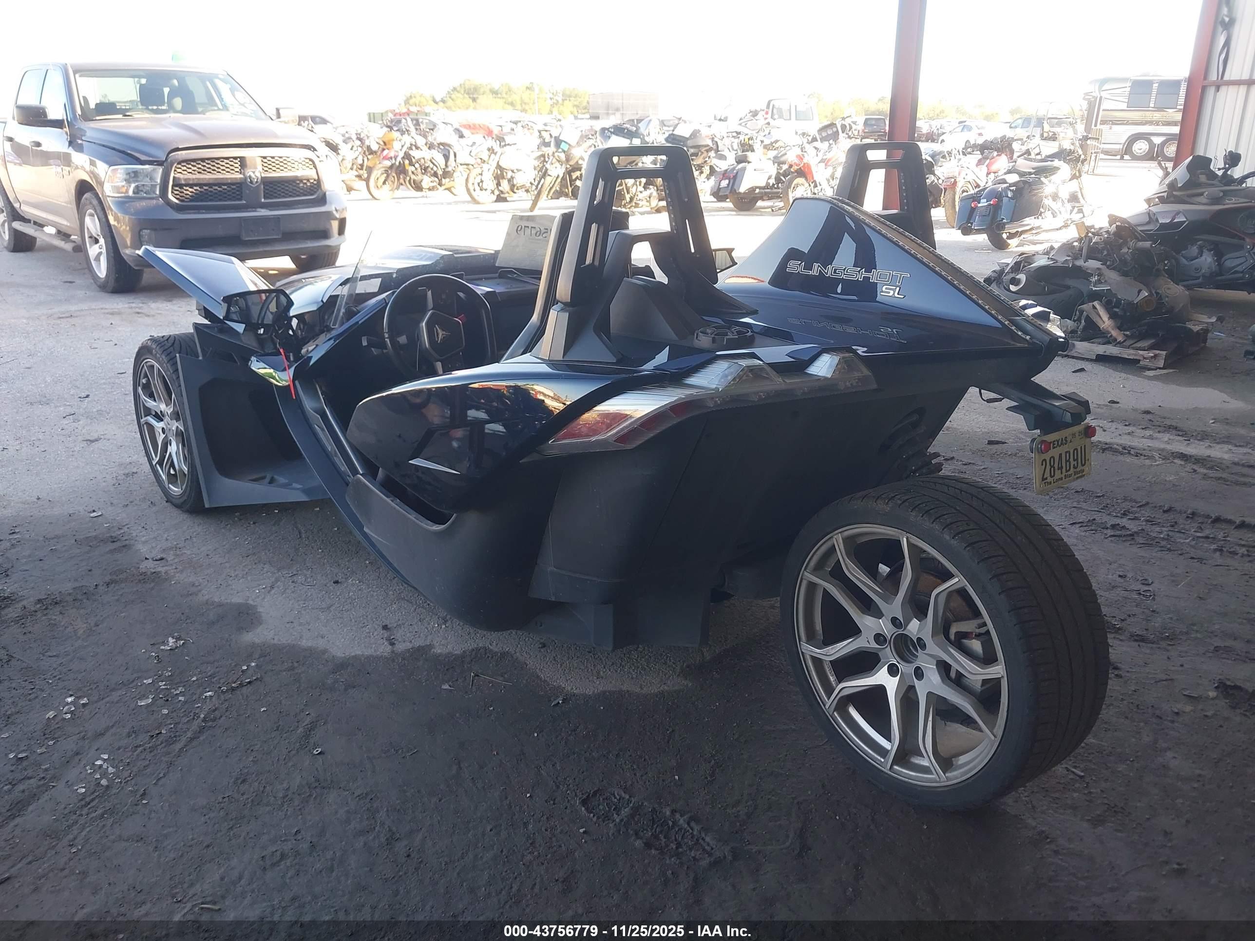 POLARIS SLINGSHOT image 3