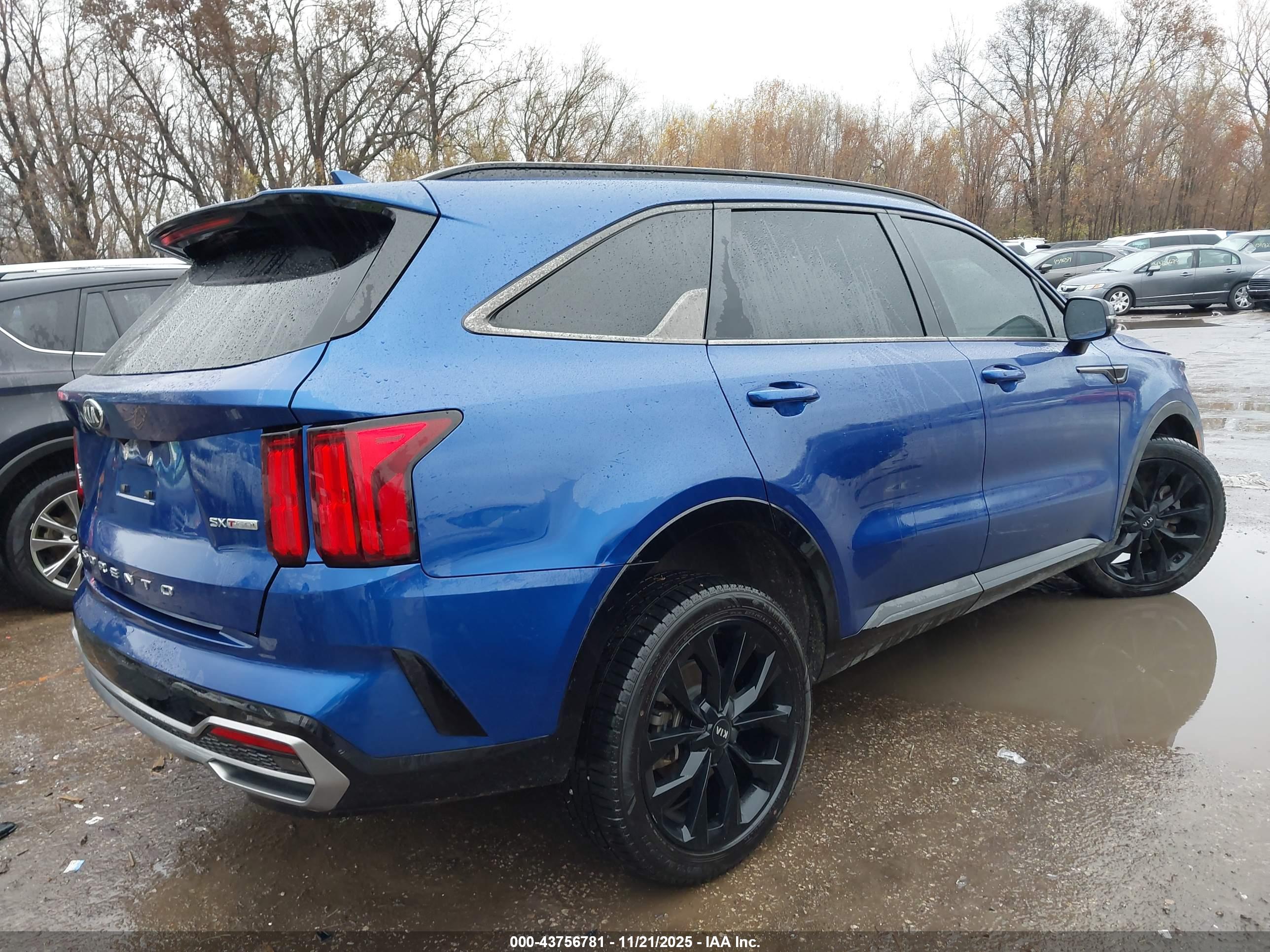 KIA SORENTO image 4