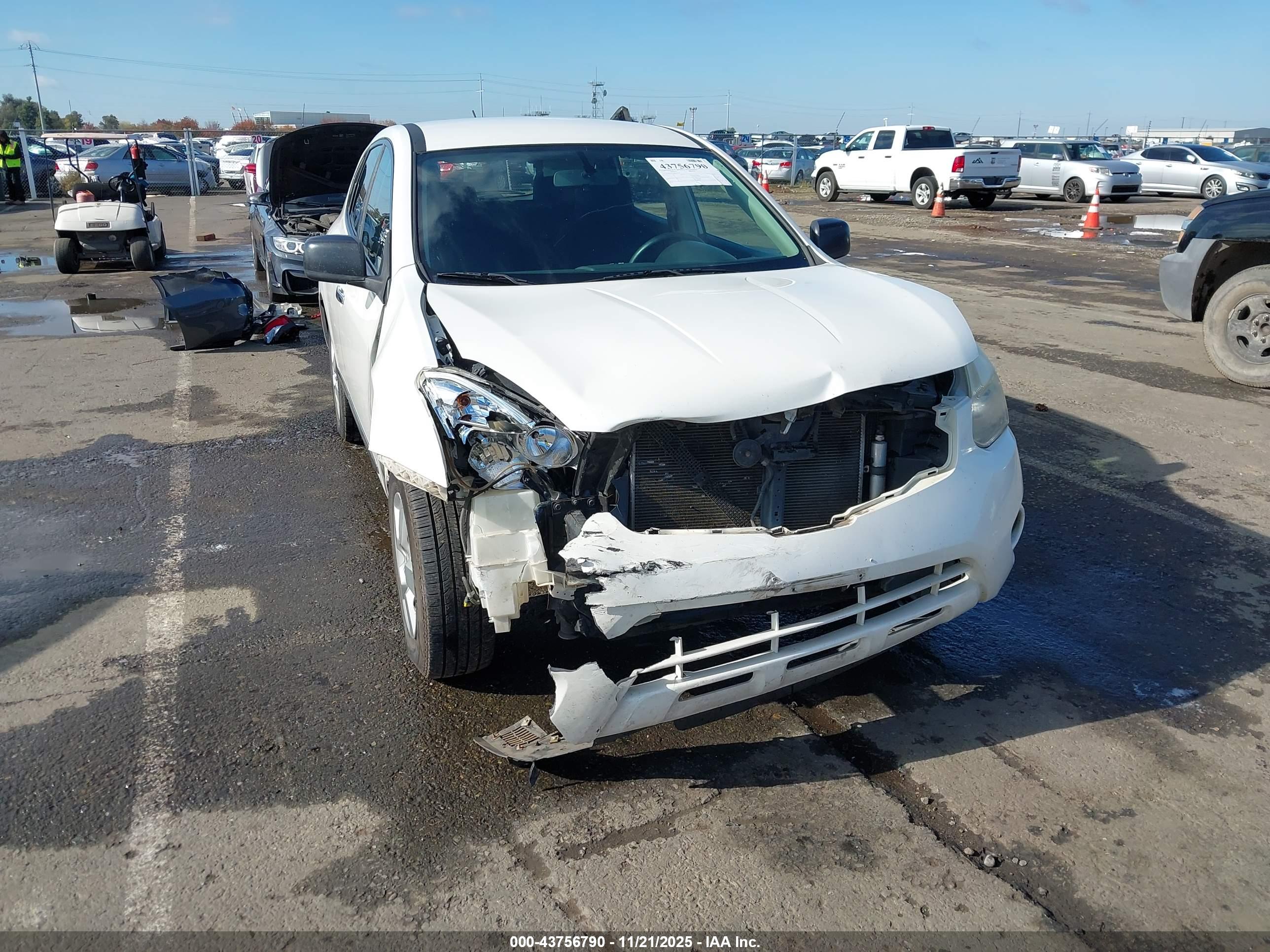 NISSAN ROGUE image 6
