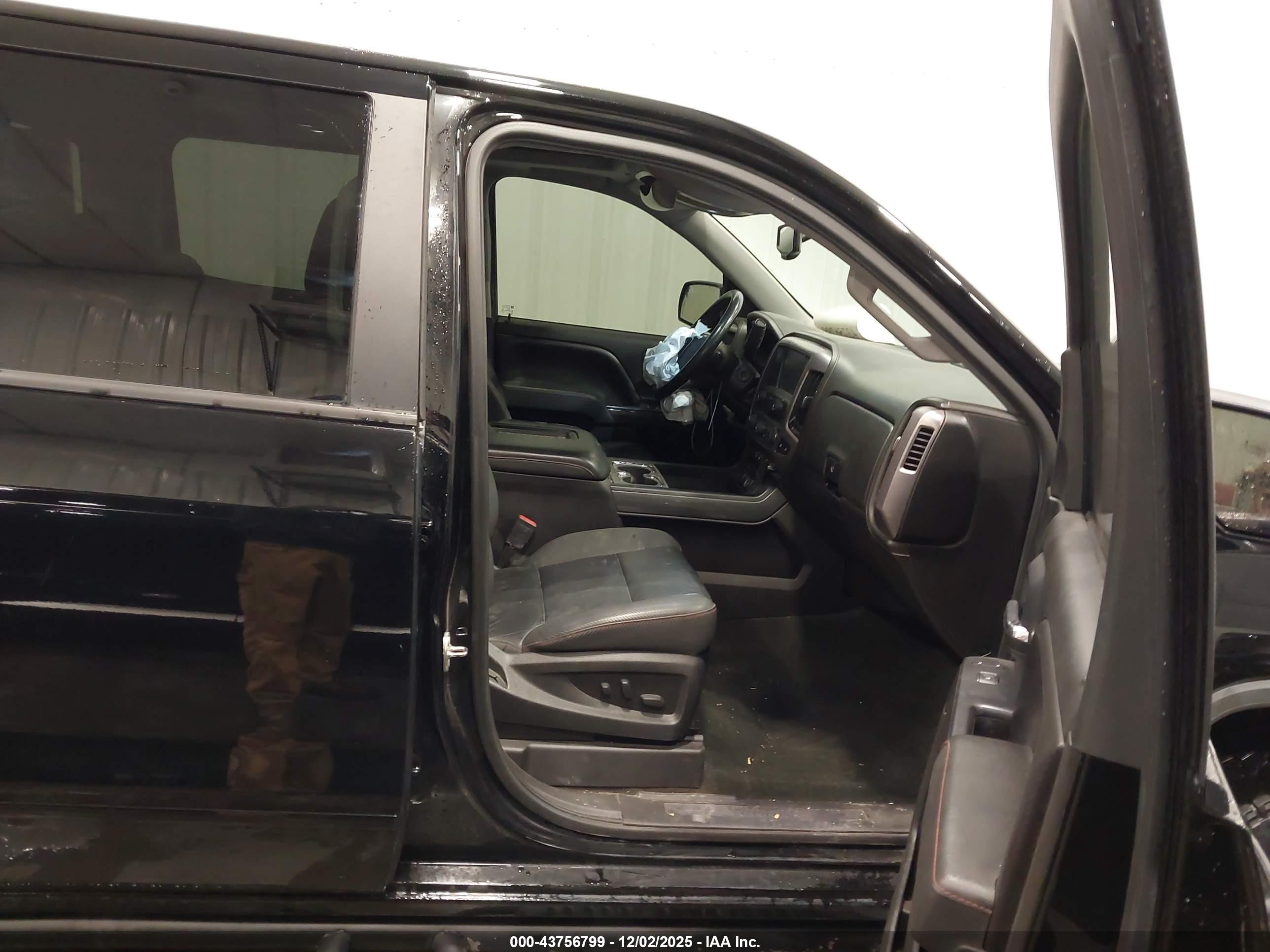 GMC SIERRA image 5