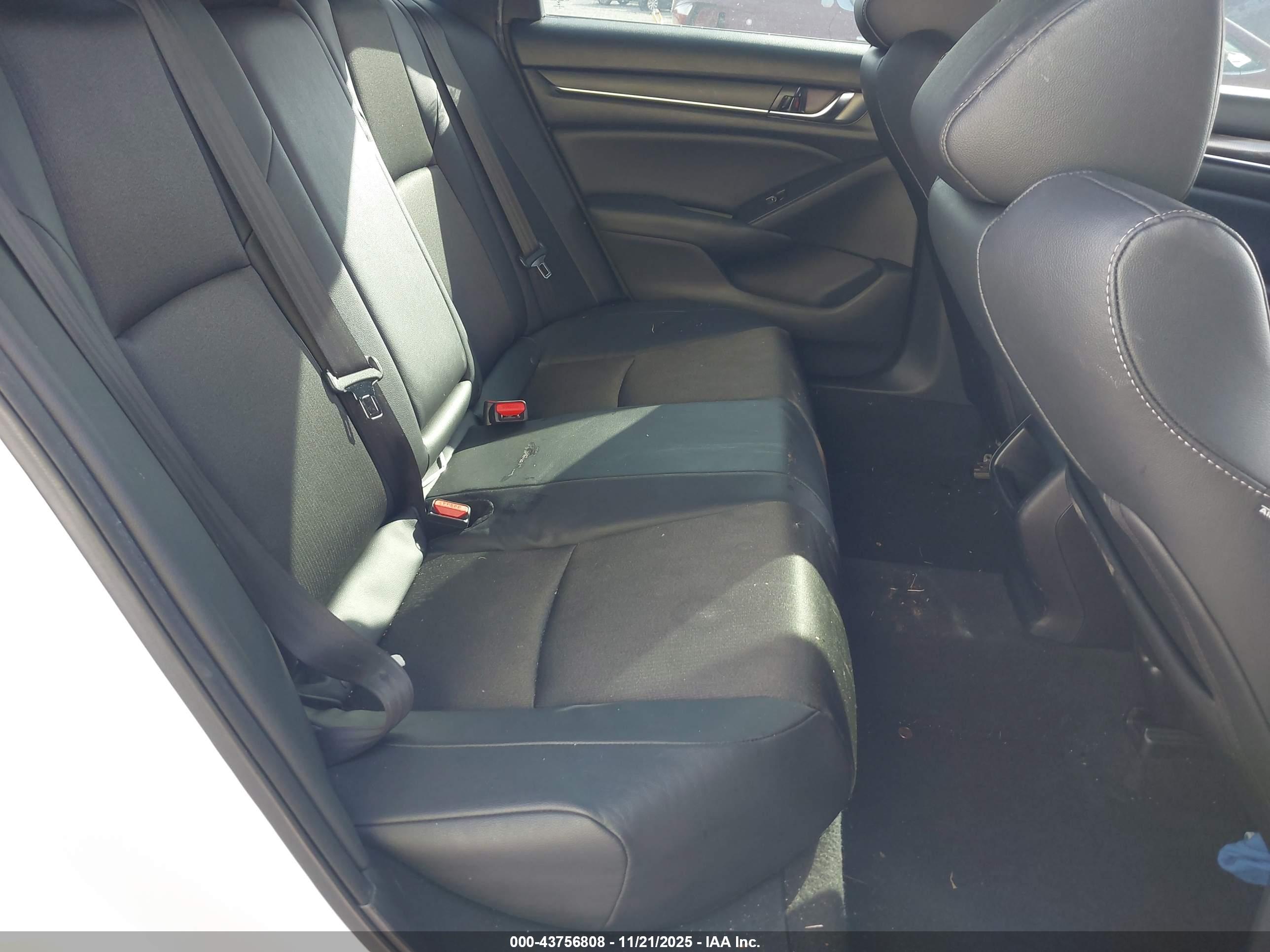 HONDA ACCORD image 8