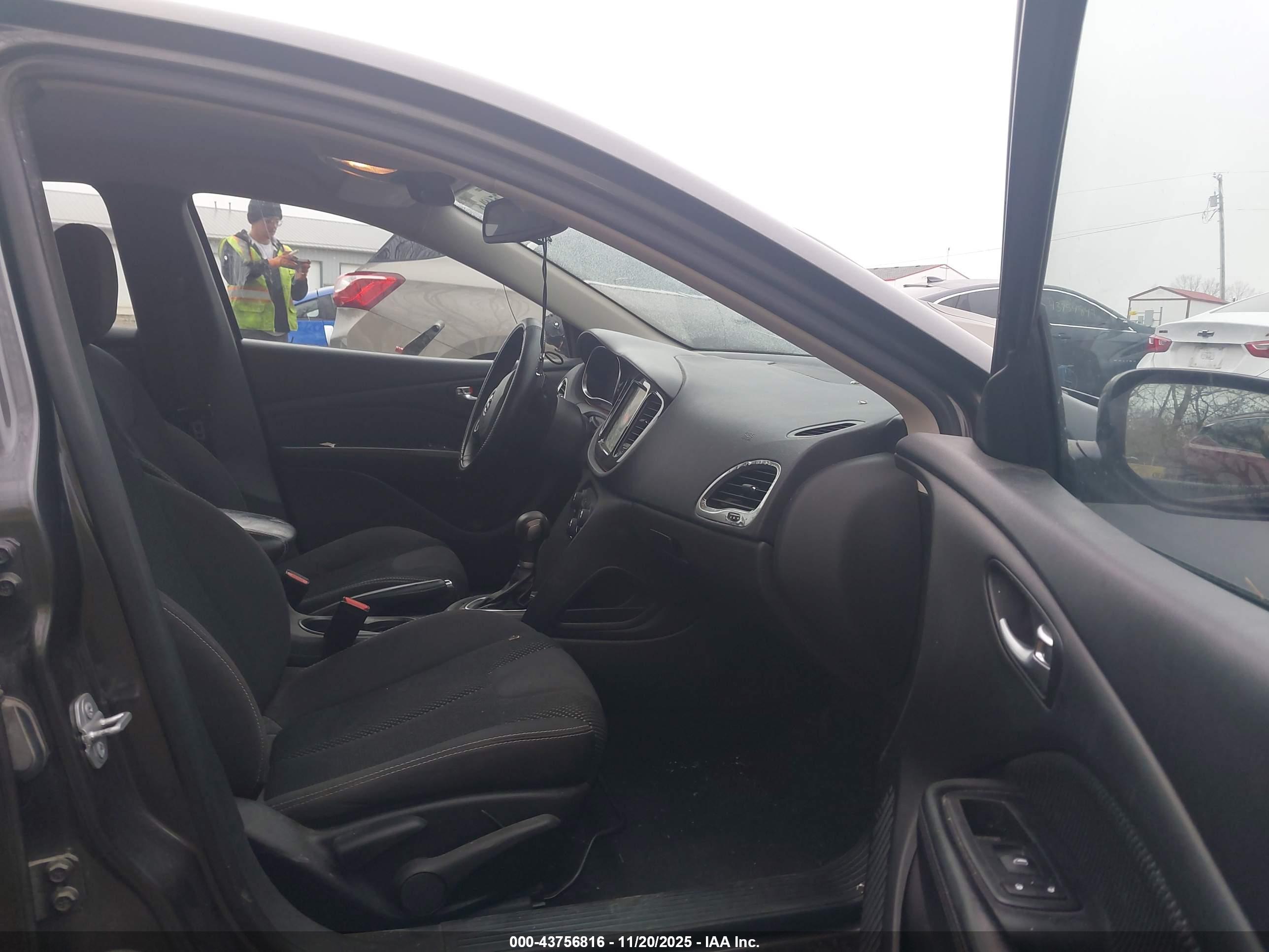 DODGE DART image 5