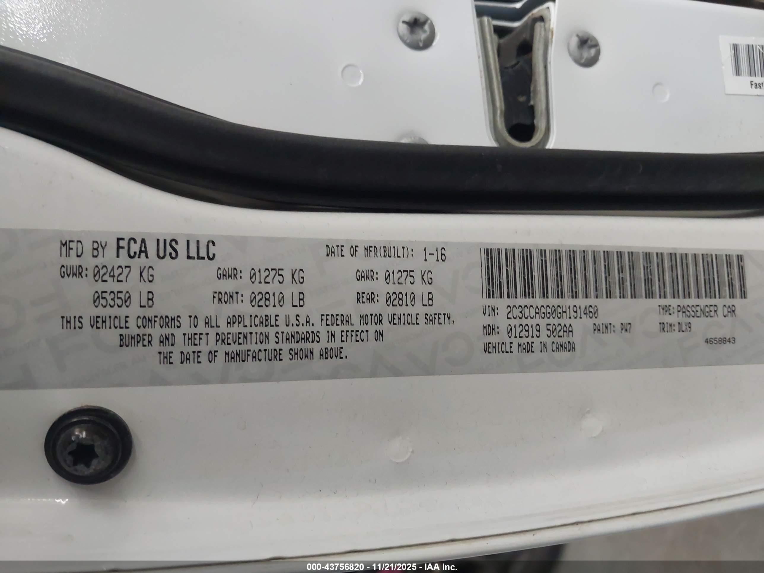 CHRYSLER 300 image 9