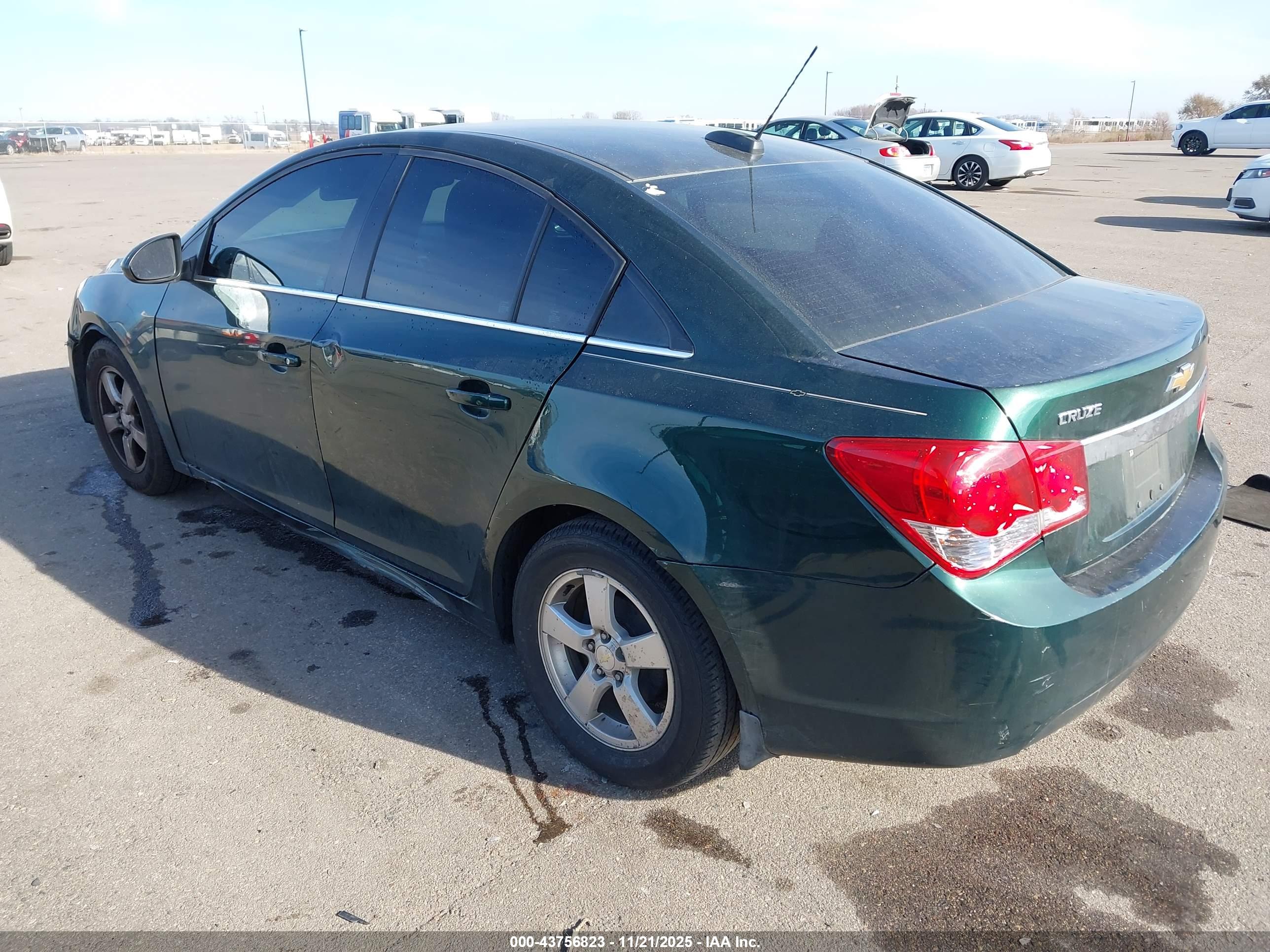 CHEVROLET CRUZE image 3