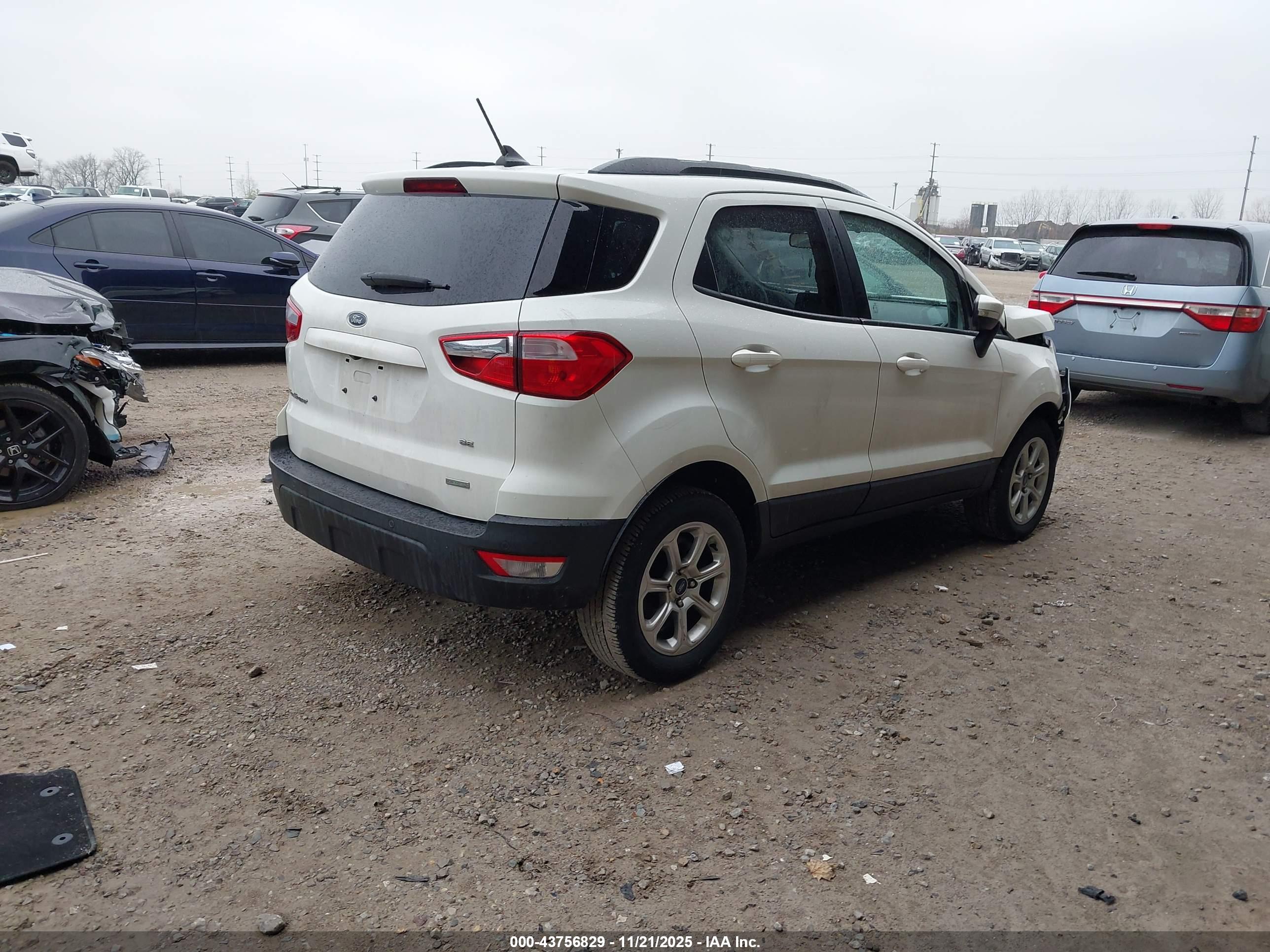 FORD ECOSPORT image 4