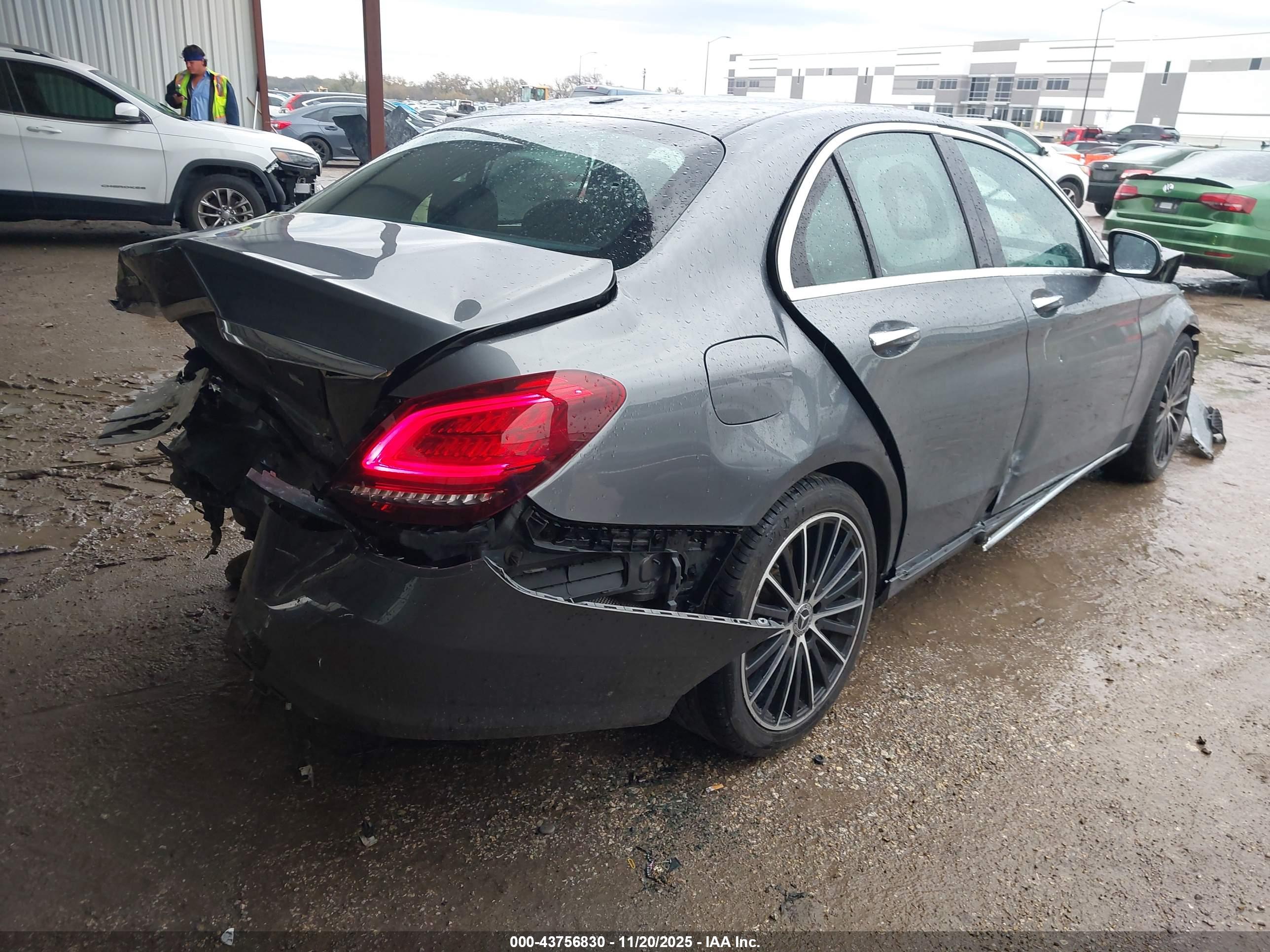 MERCEDES-BENZ C image 4