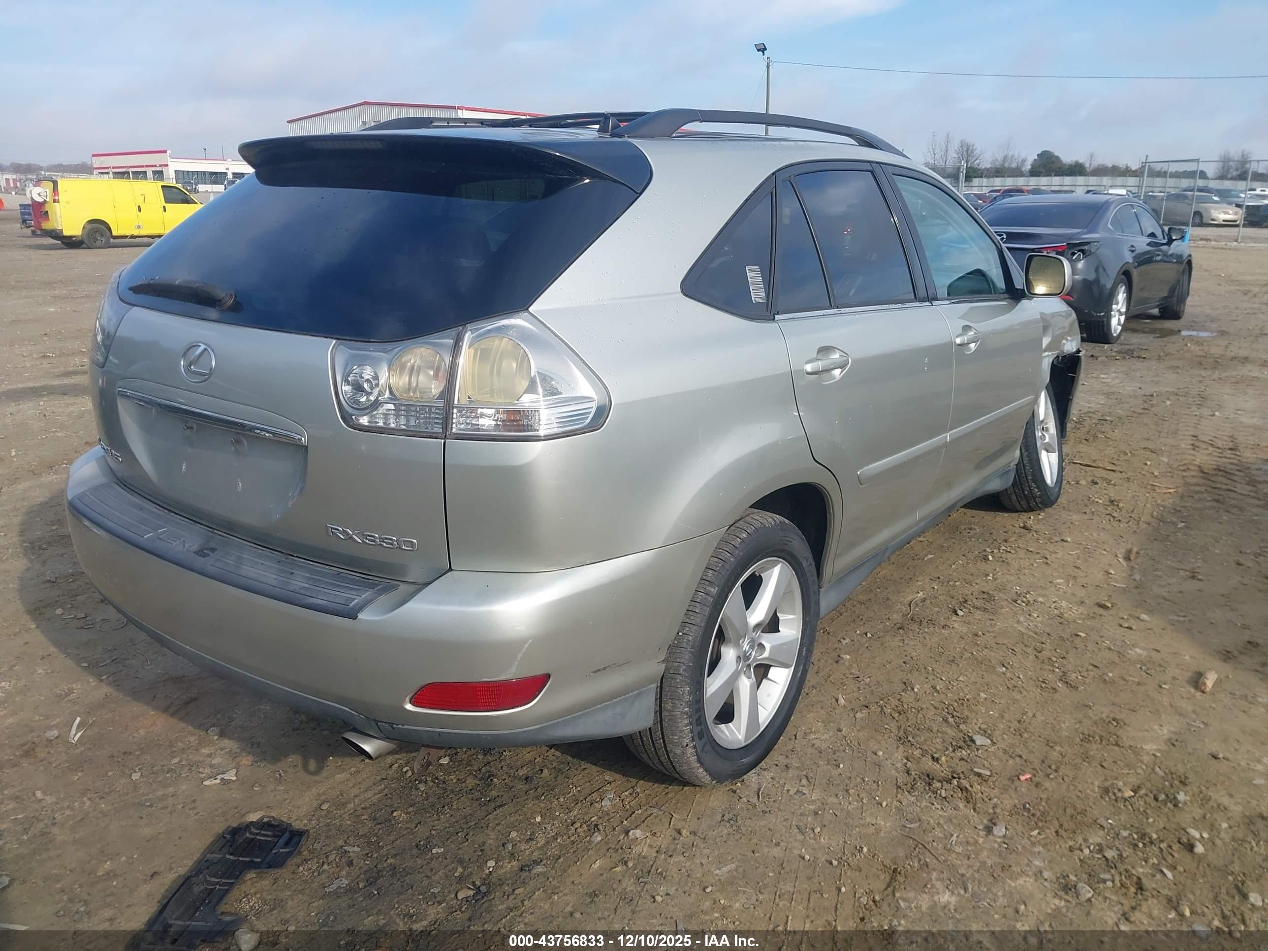 LEXUS RX image 4