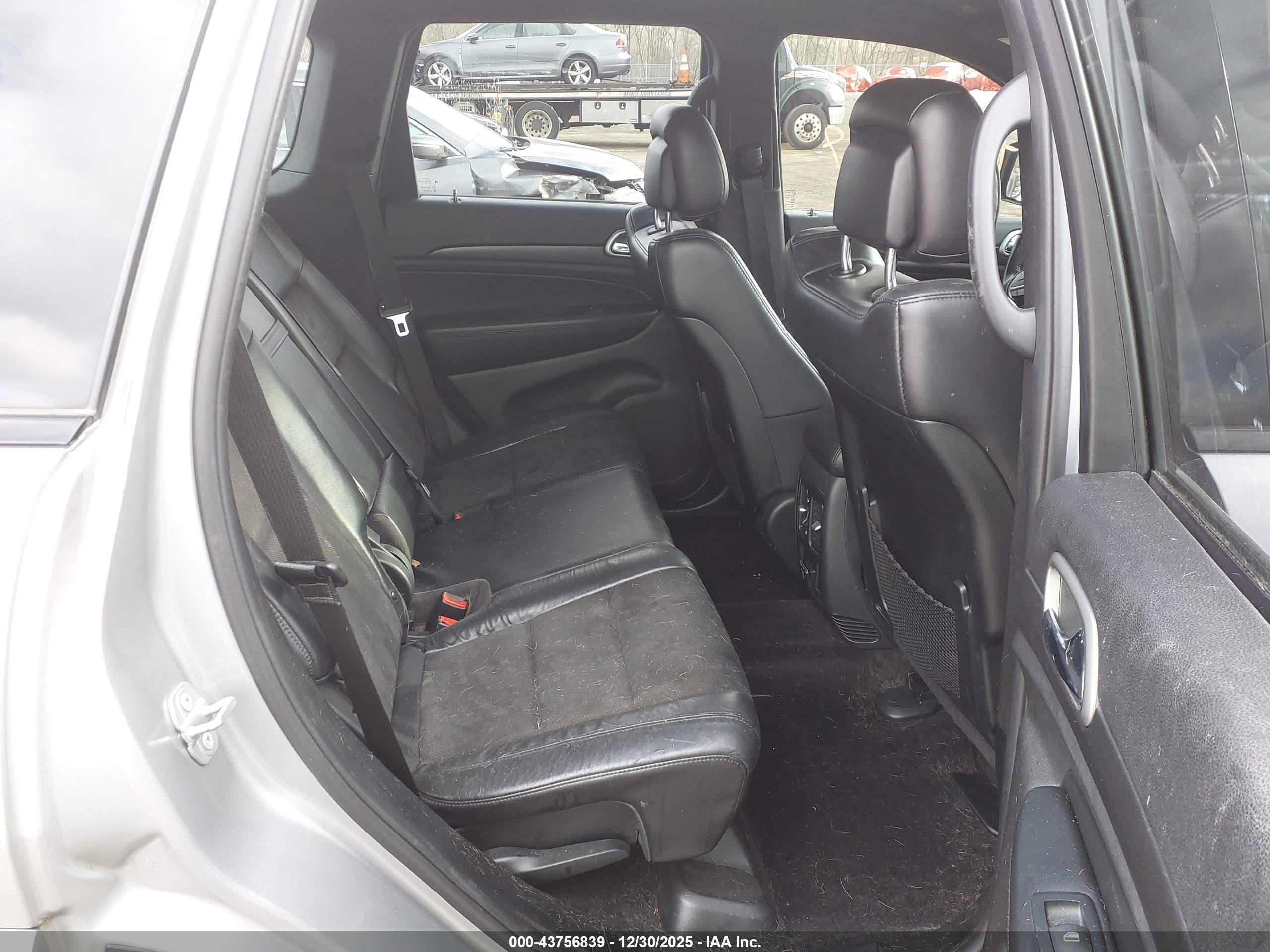 JEEP GRAND image 8