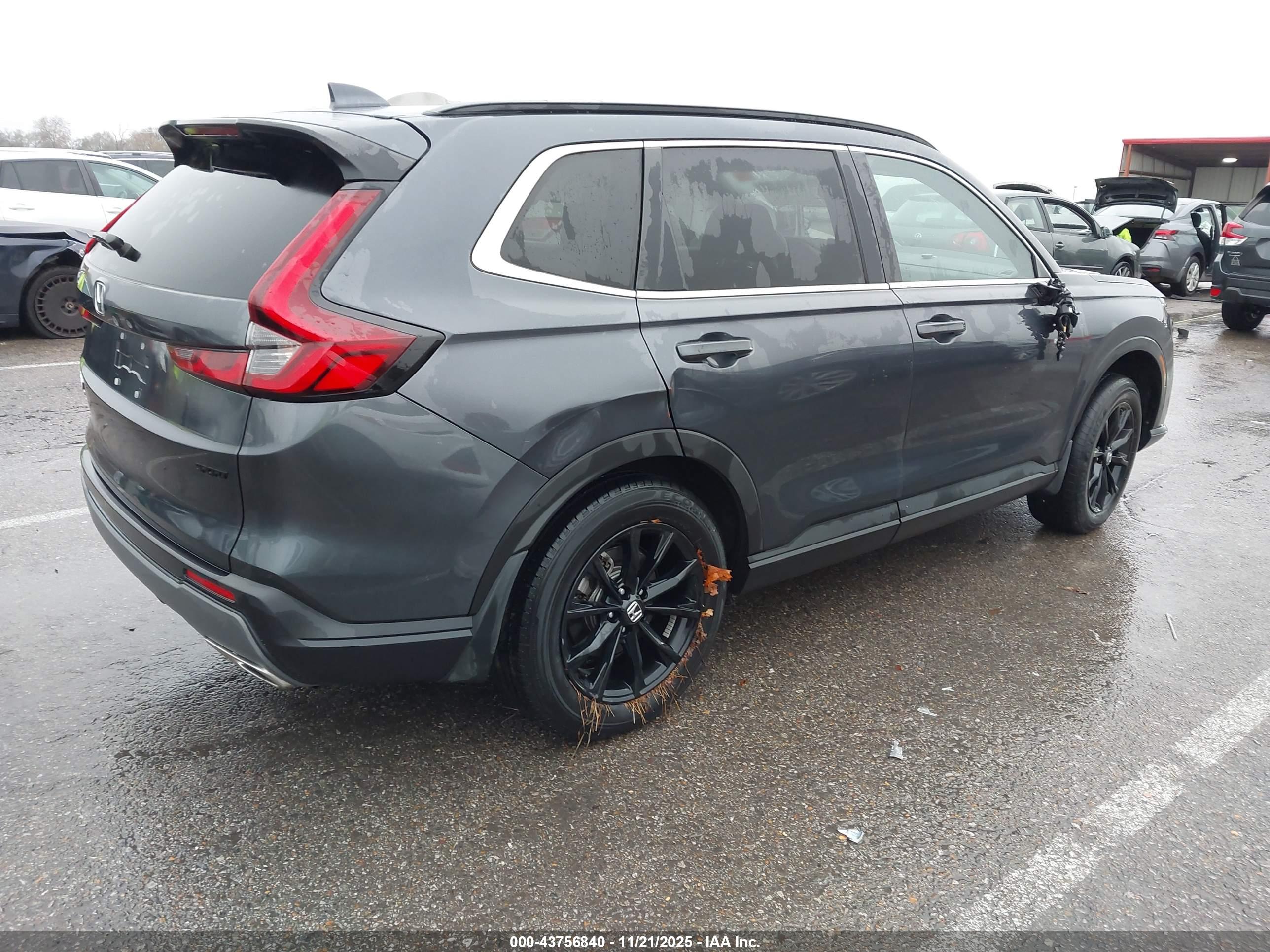 HONDA CR-V image 4