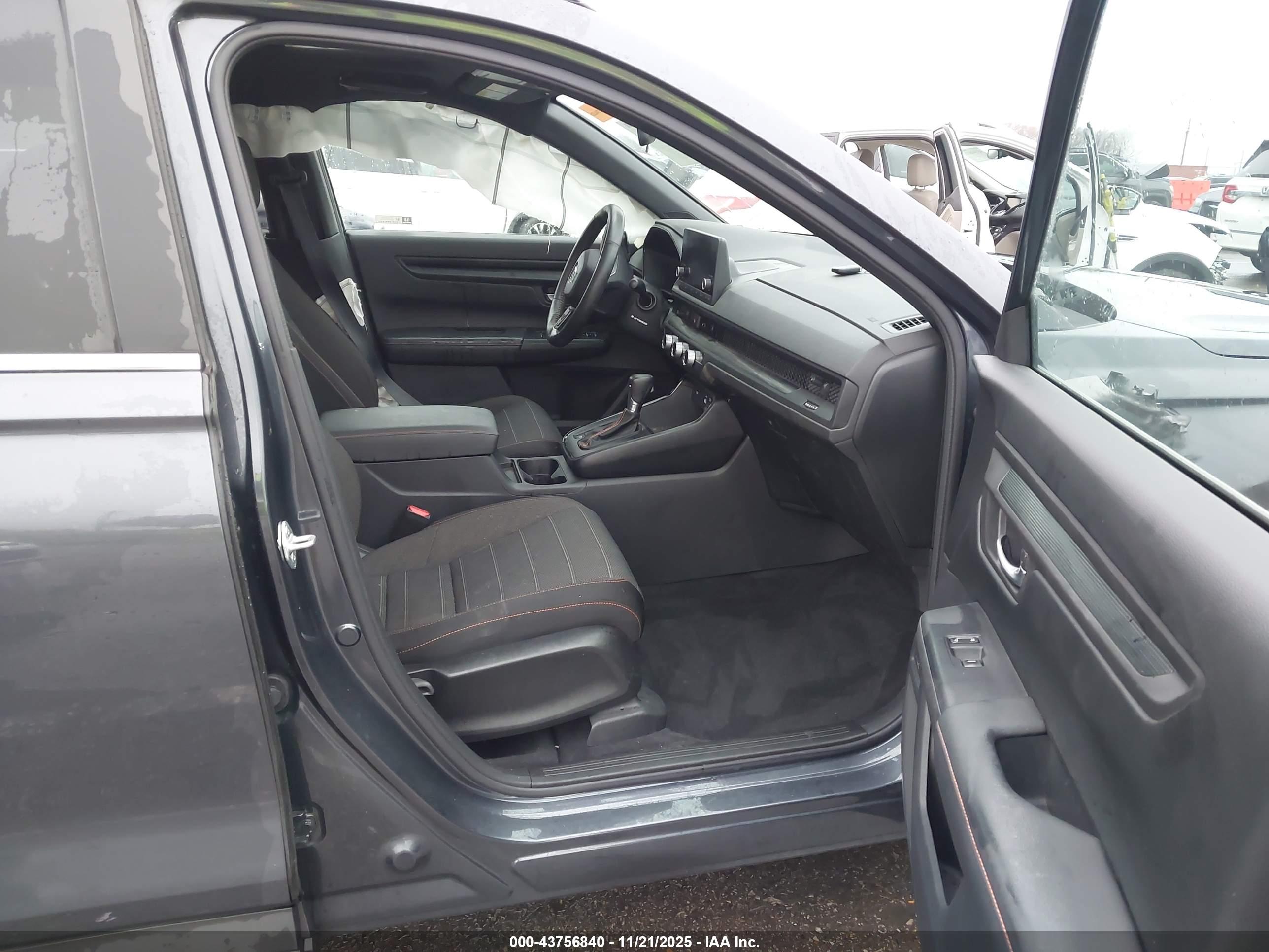 HONDA CR-V image 5