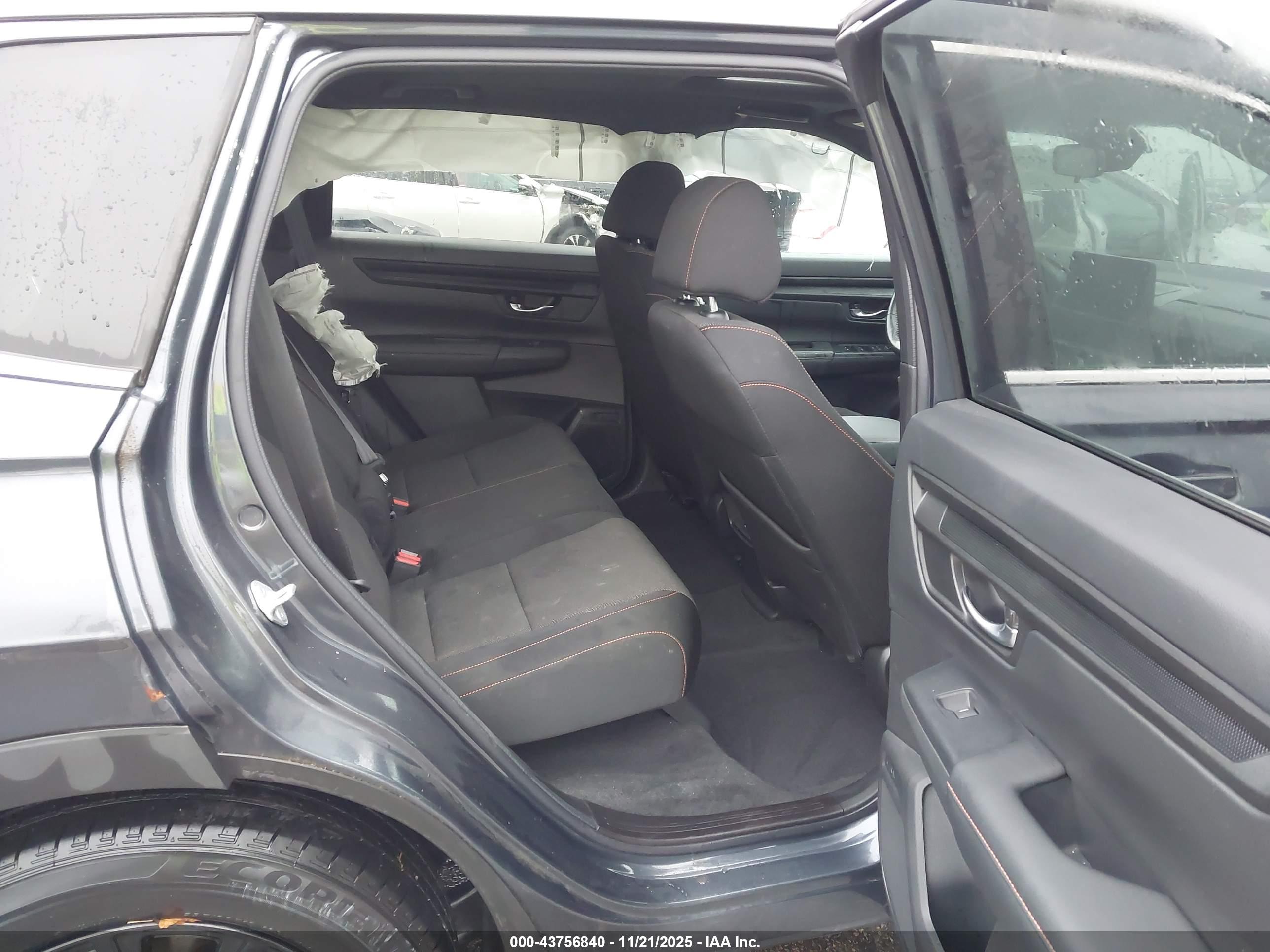 HONDA CR-V image 8