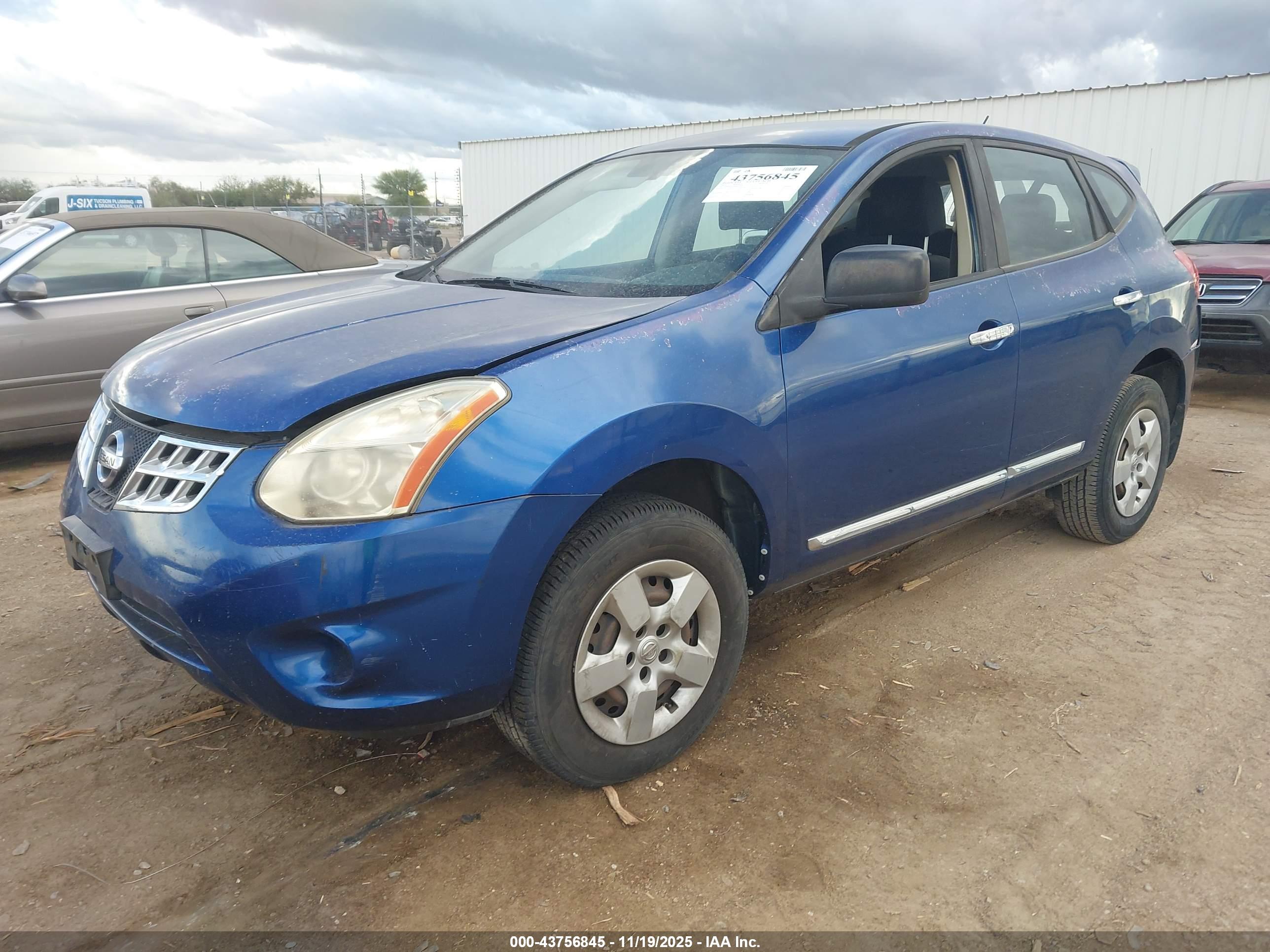 NISSAN ROGUE image 2