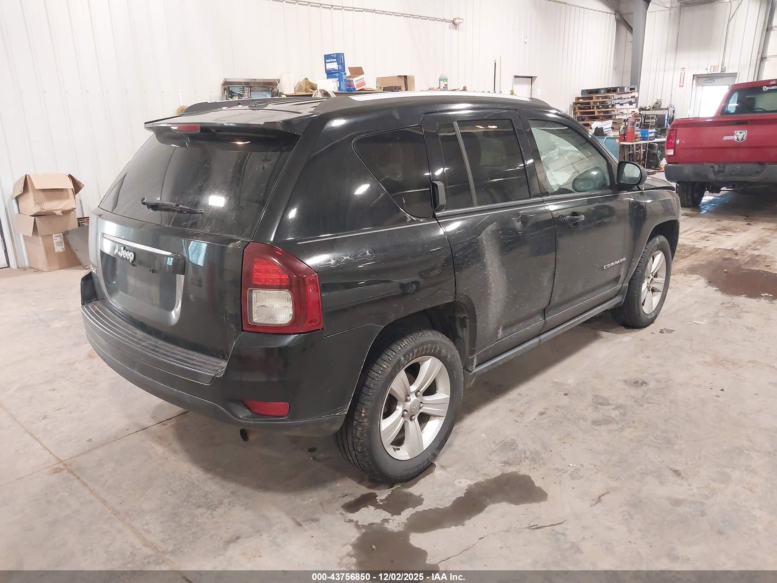 JEEP COMPASS image 4