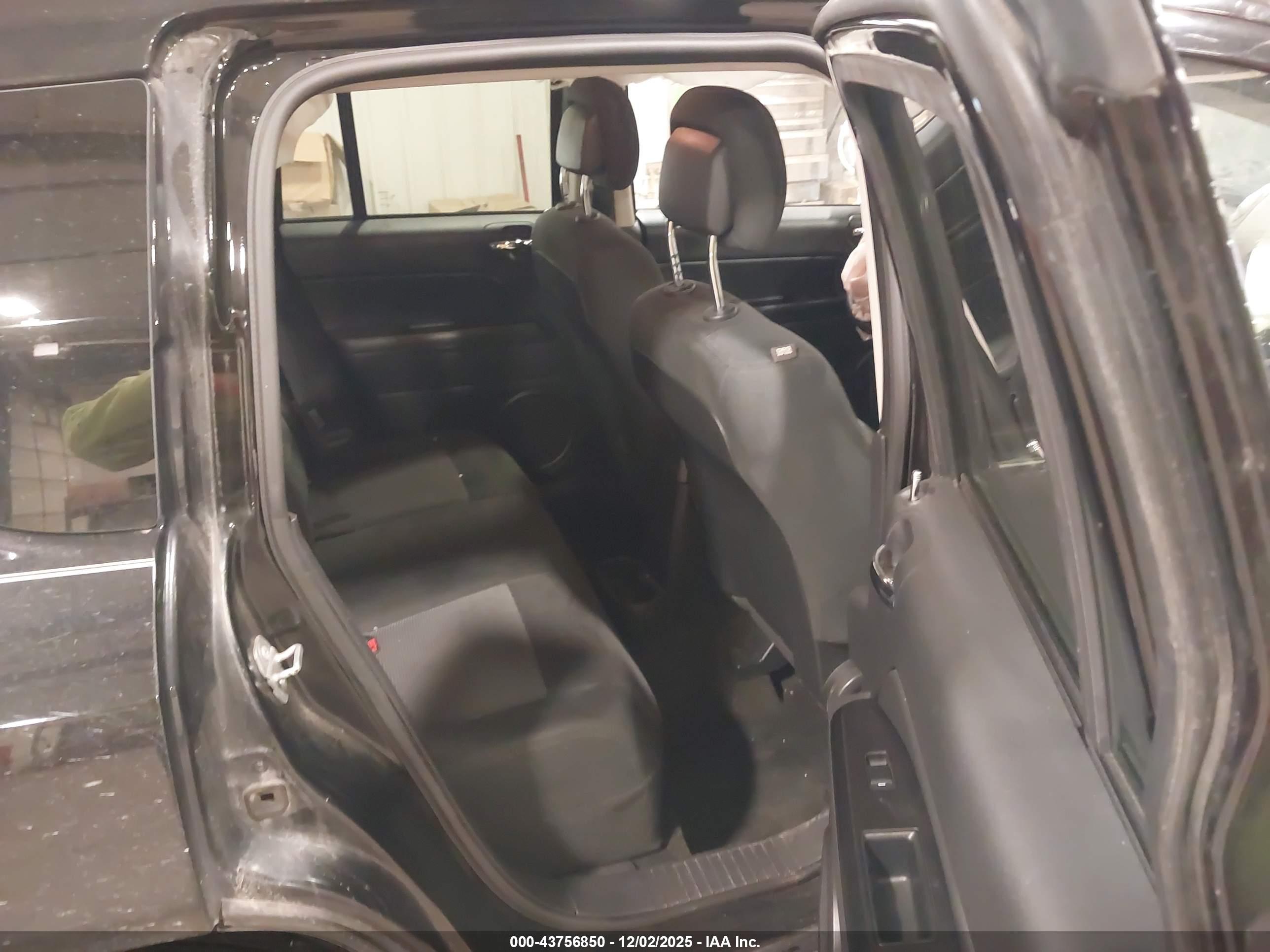JEEP COMPASS image 8