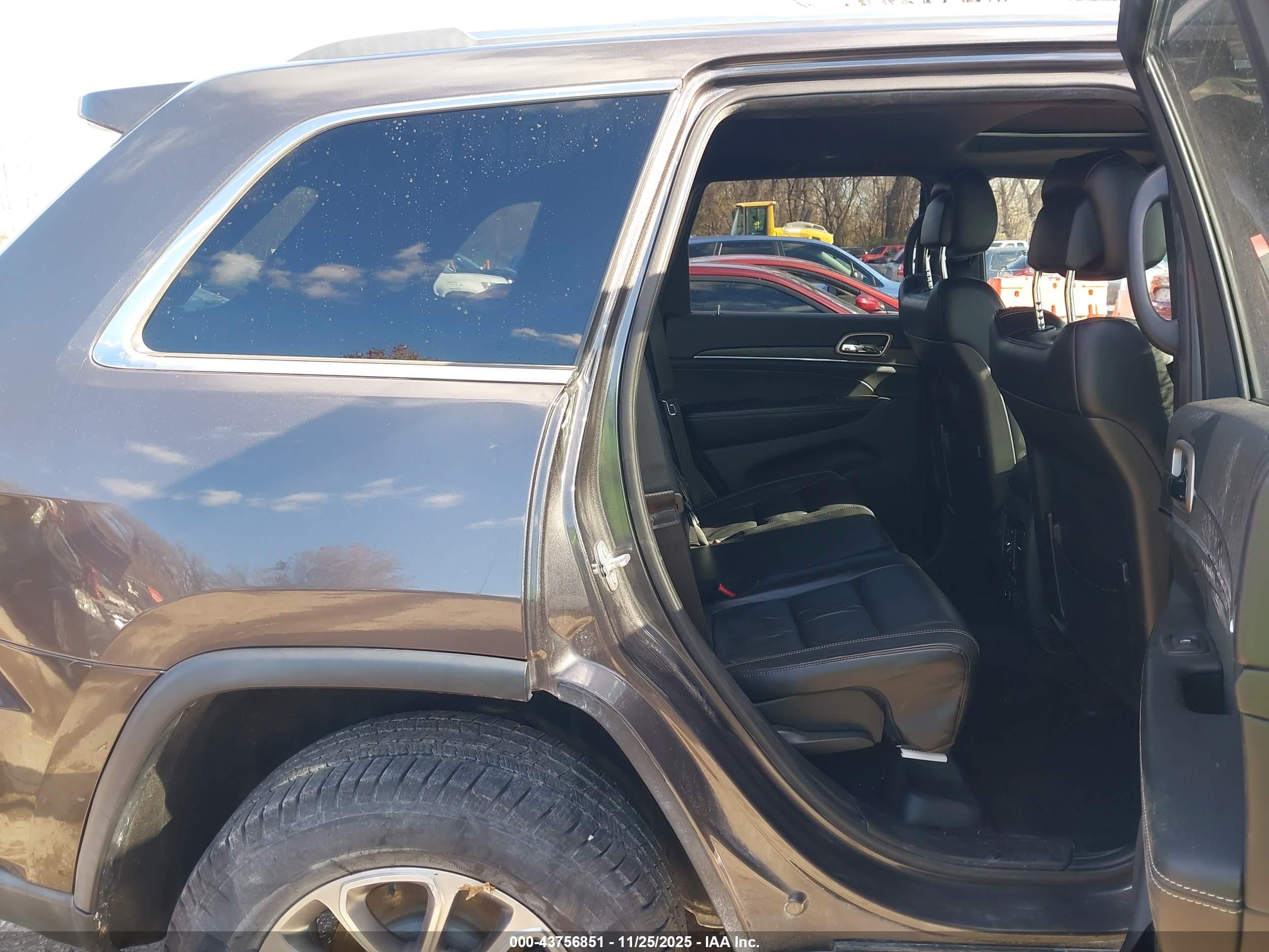 JEEP GRAND image 8