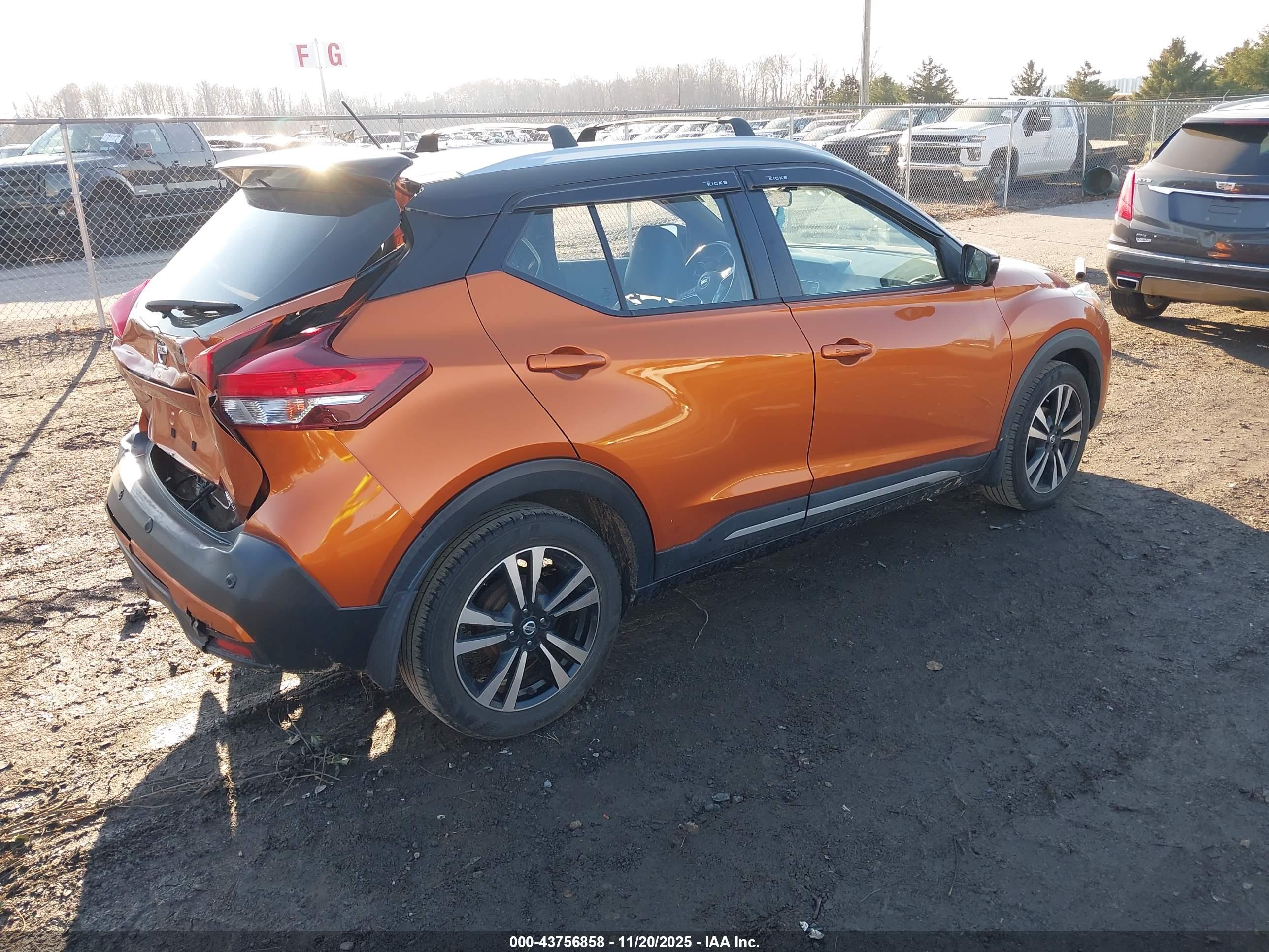 NISSAN KICKS image 4