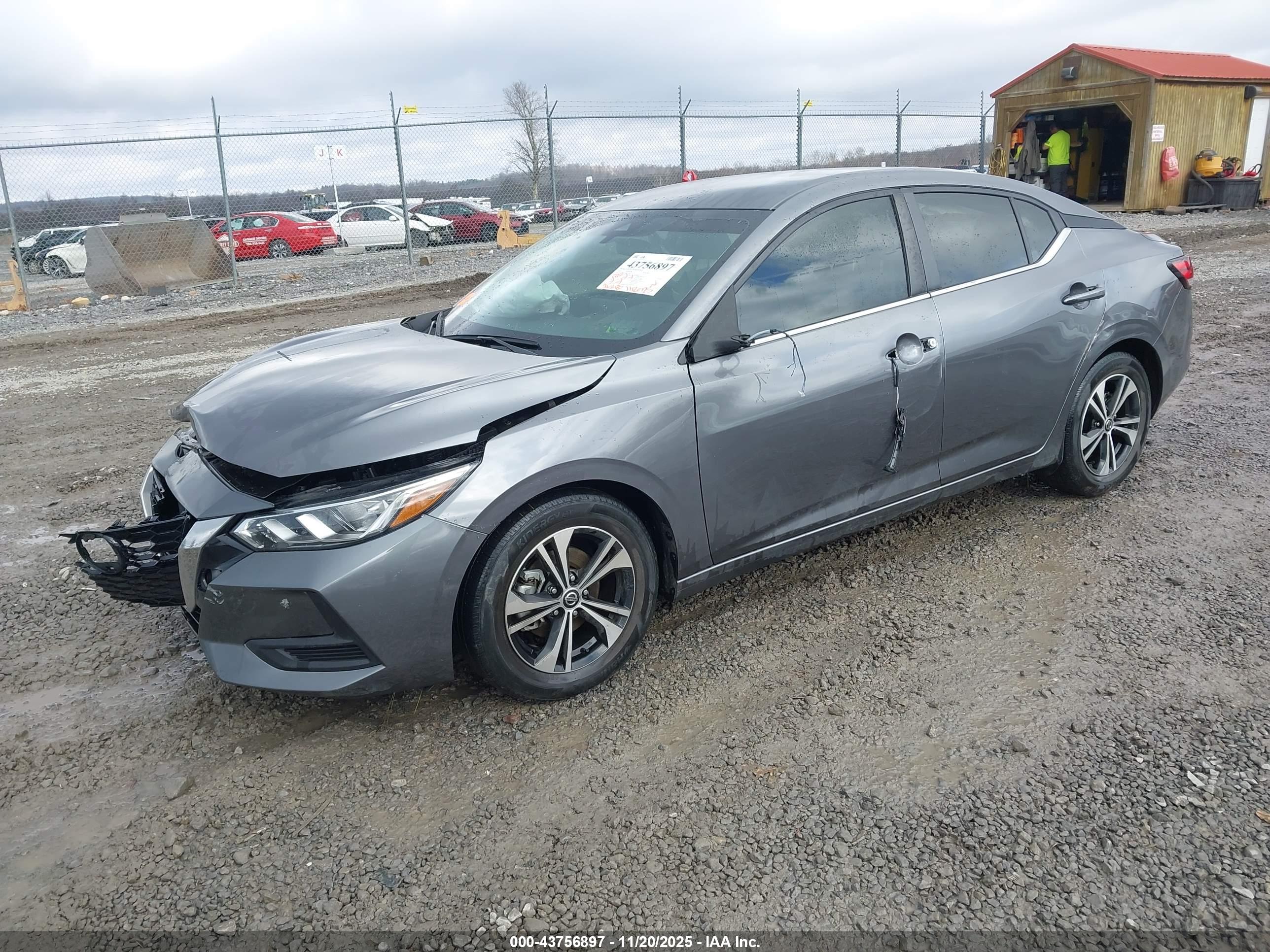 NISSAN SENTRA image 2