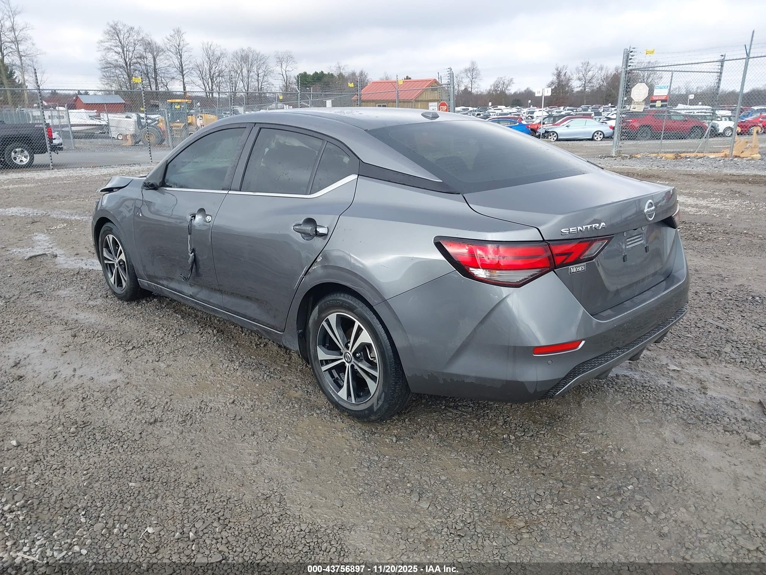 NISSAN SENTRA image 3