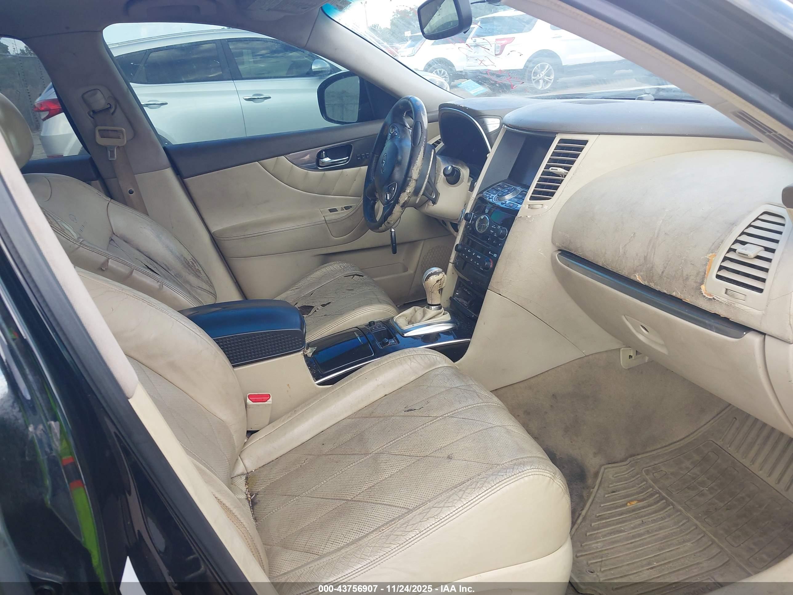 INFINITI FX35 image 5
