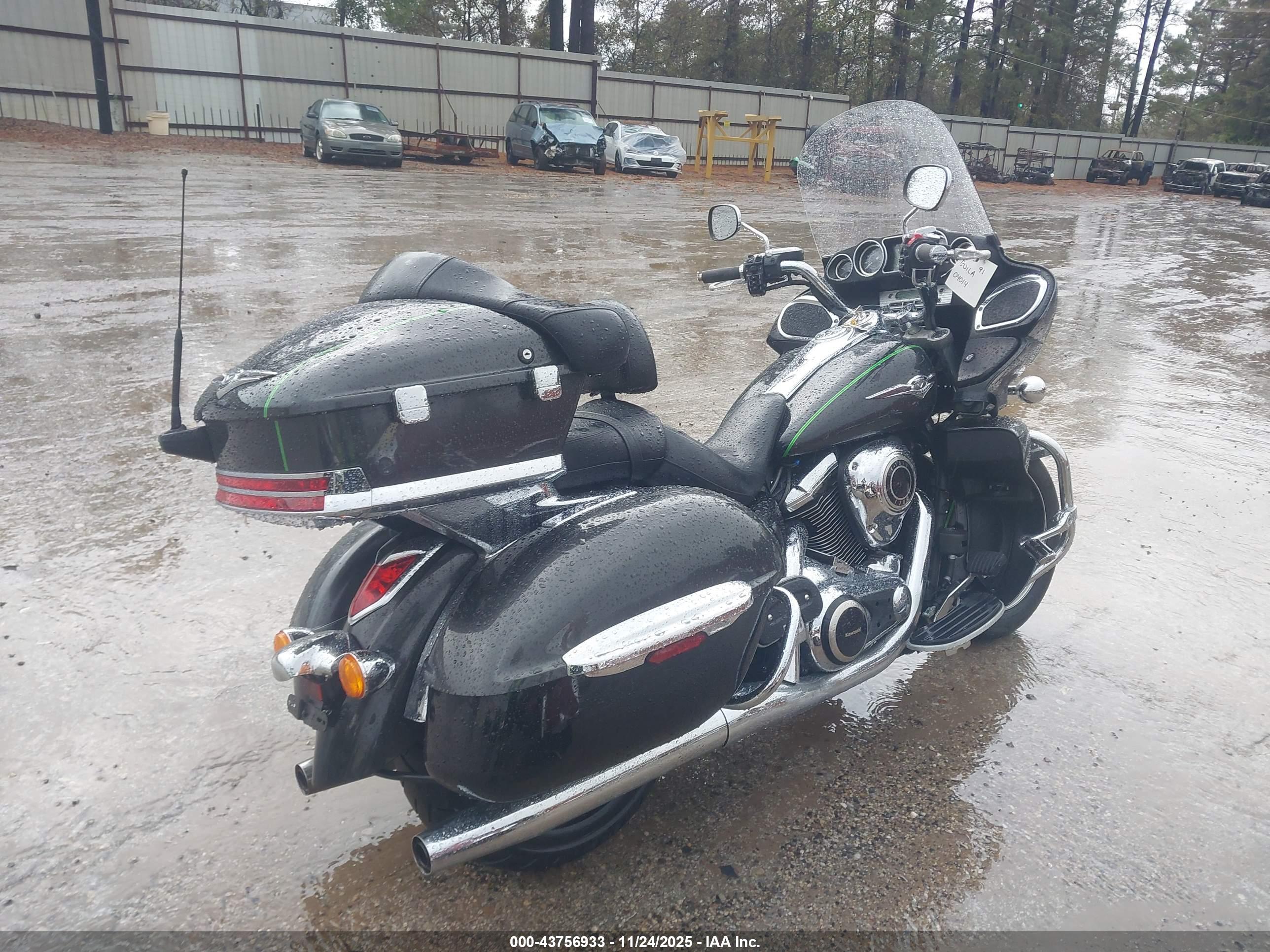 KAWASAKI VN1700 image 4