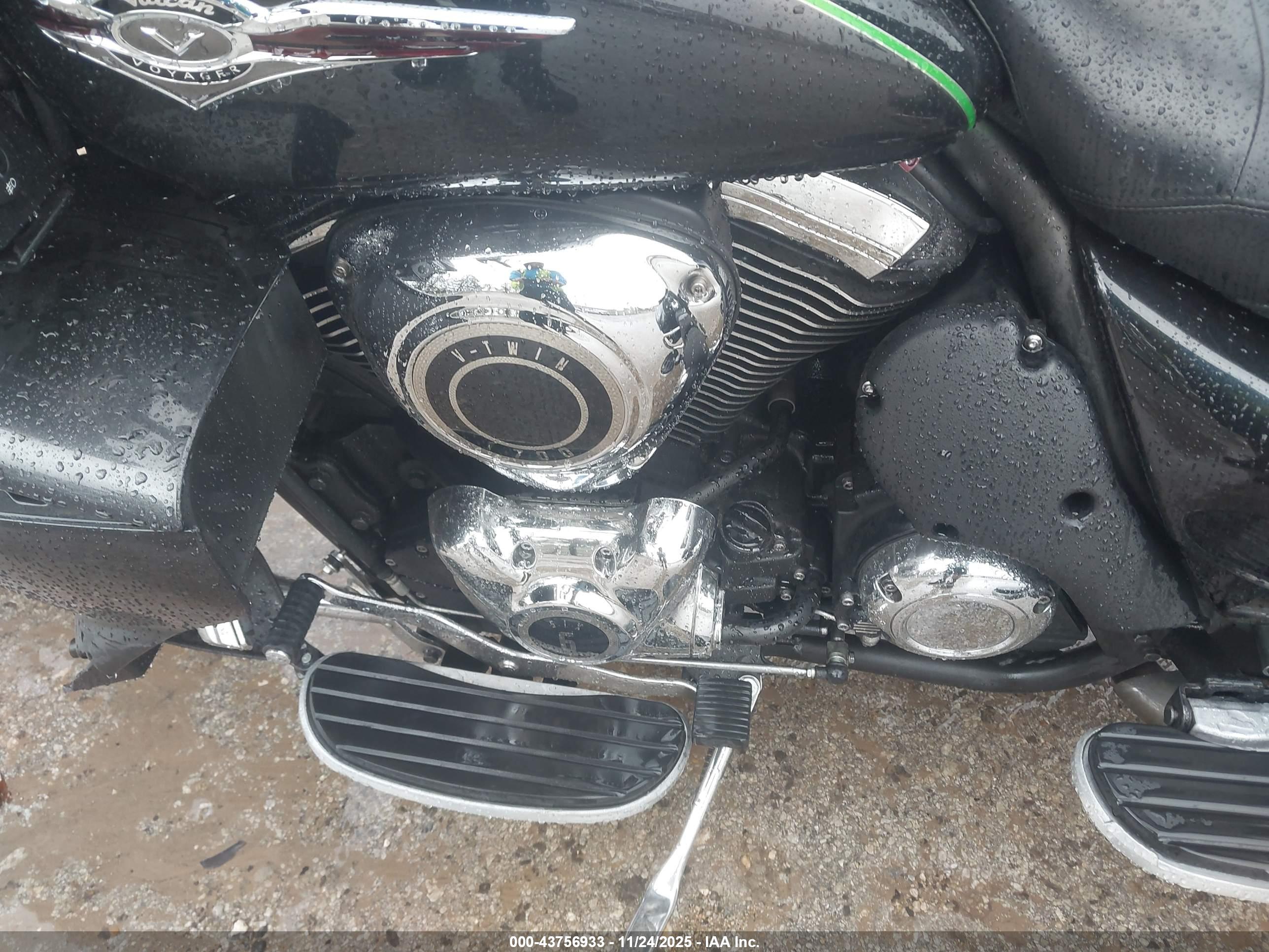 KAWASAKI VN1700 image 9