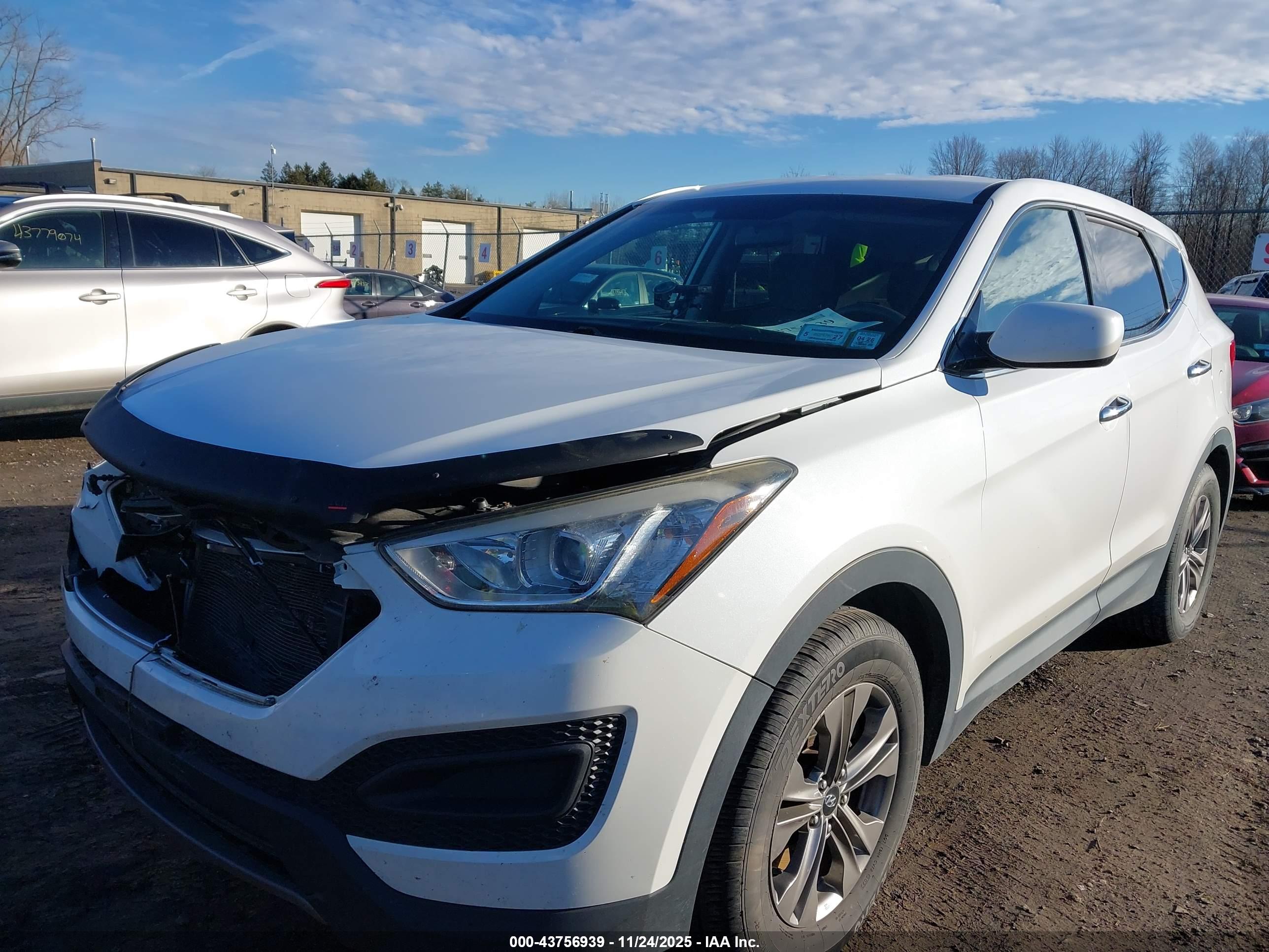 HYUNDAI SANTA image 2