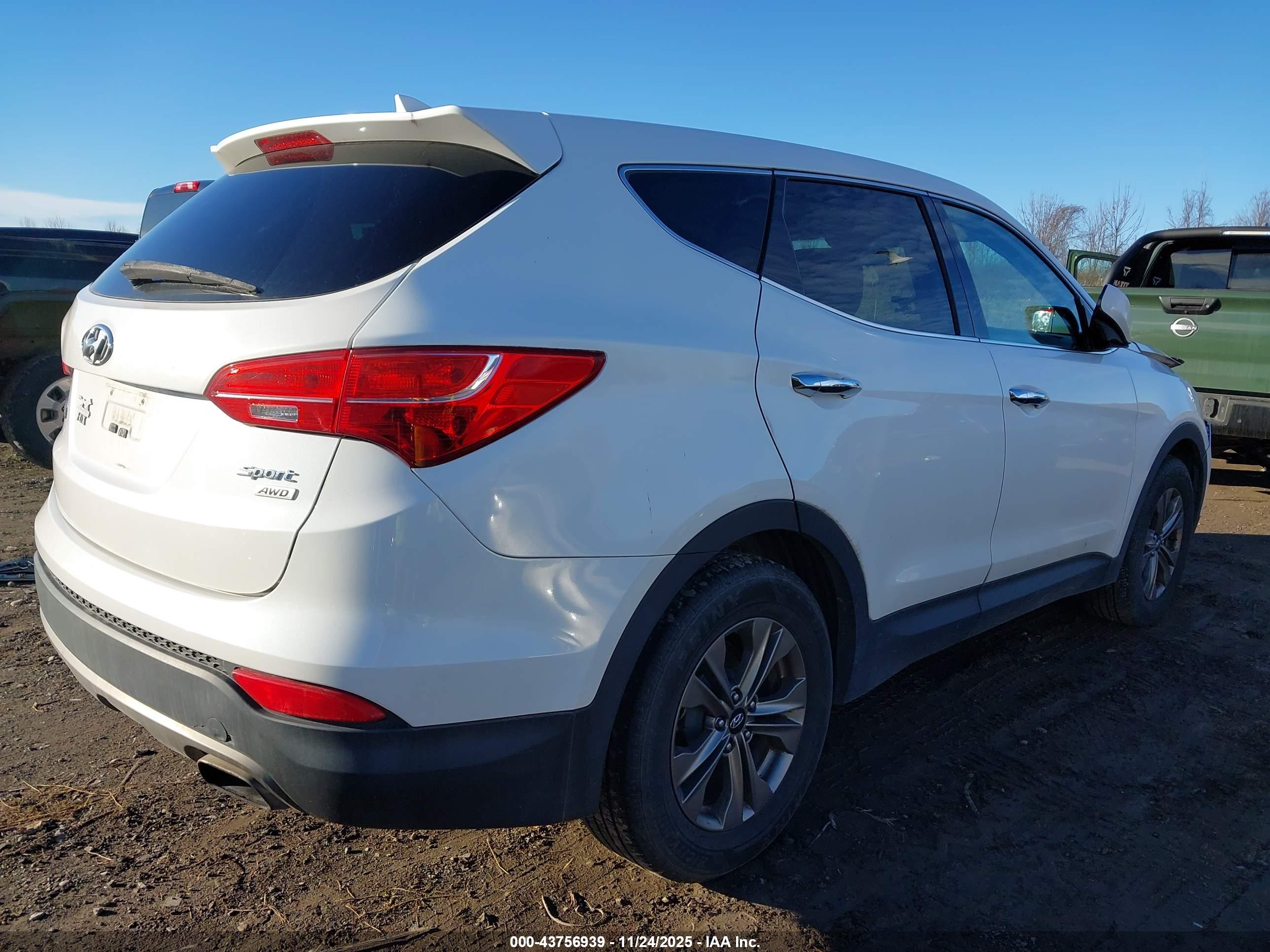 HYUNDAI SANTA image 4