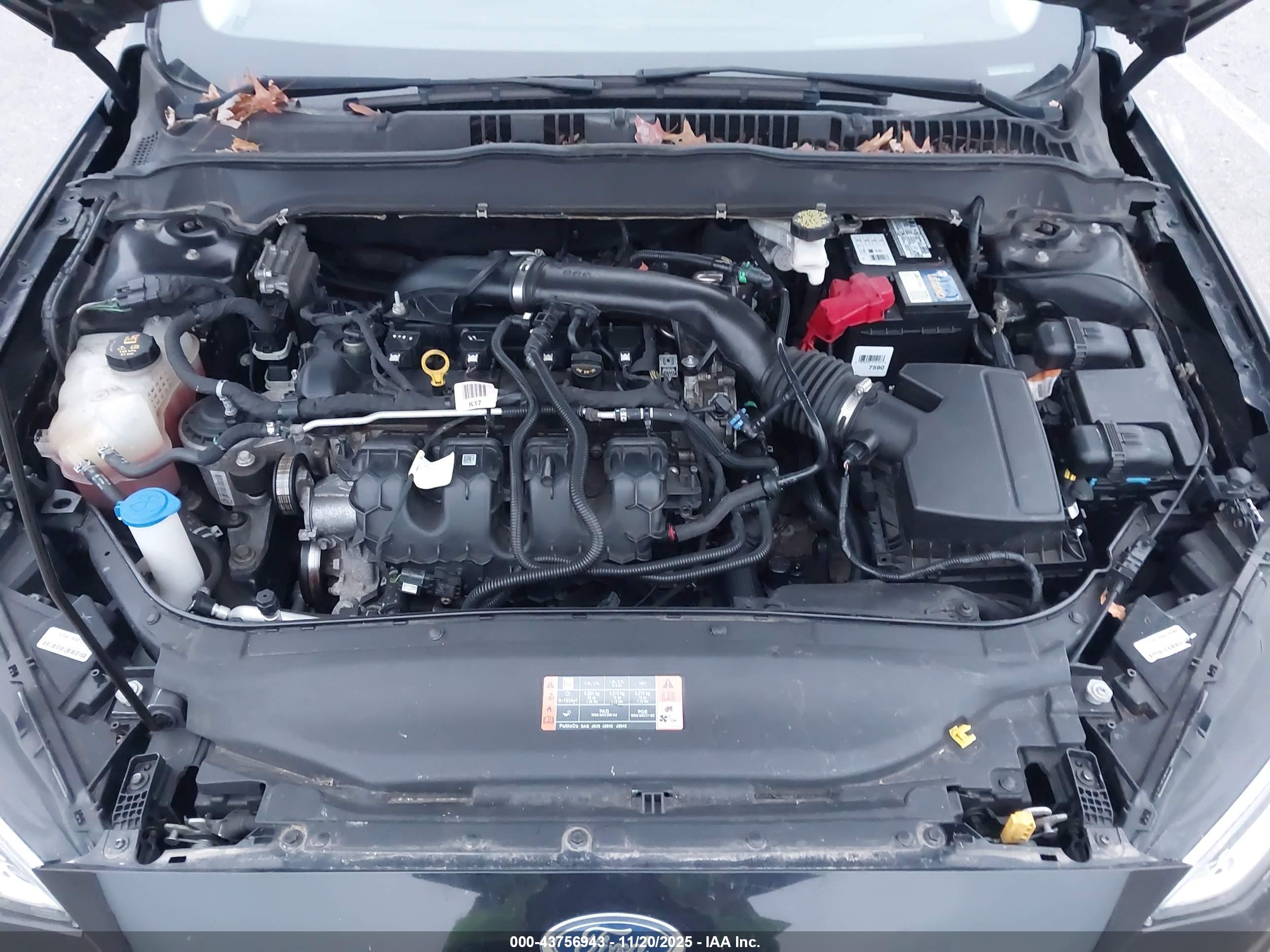 FORD FUSION image 10