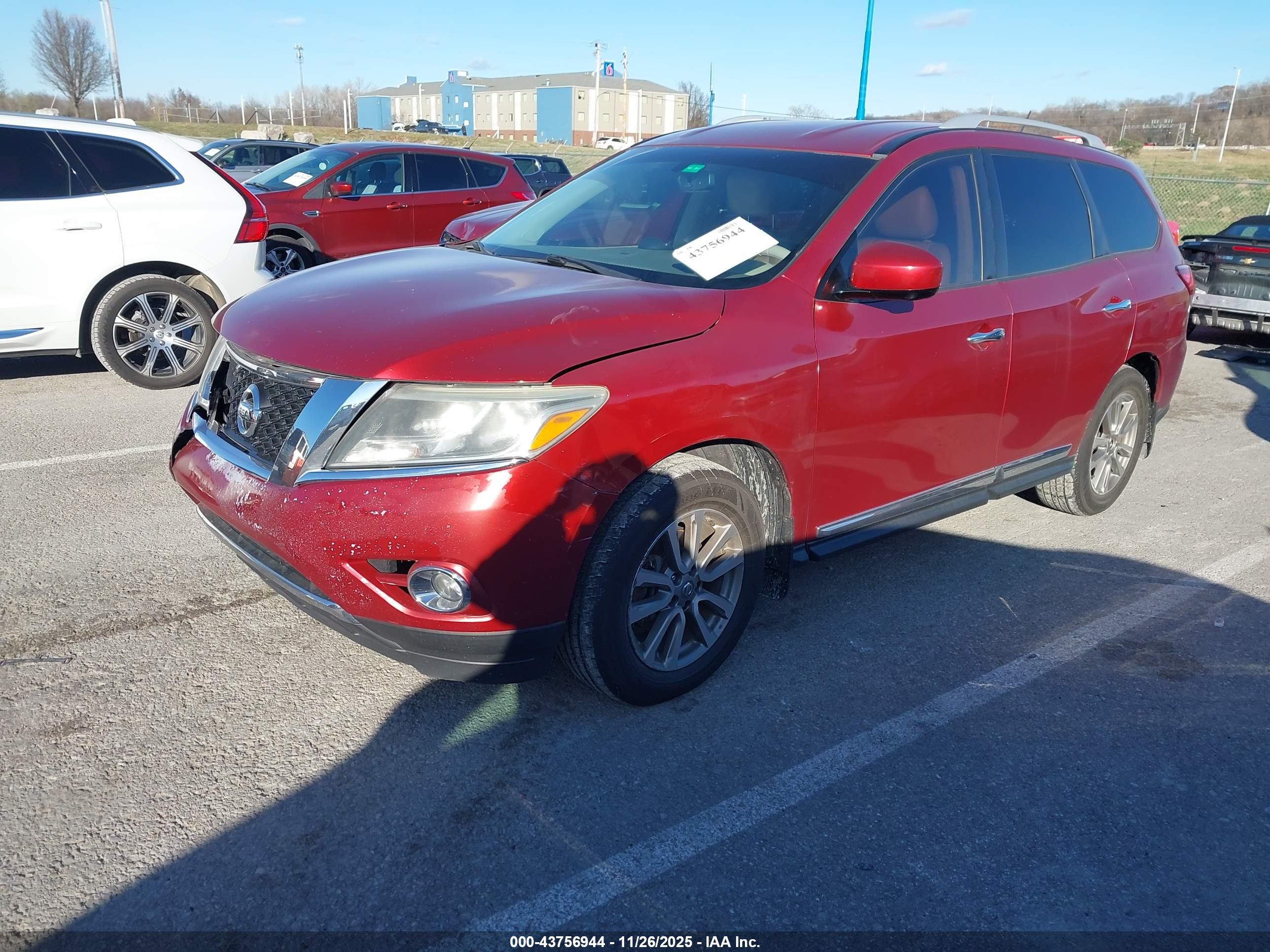 NISSAN PATHFINDER image 2