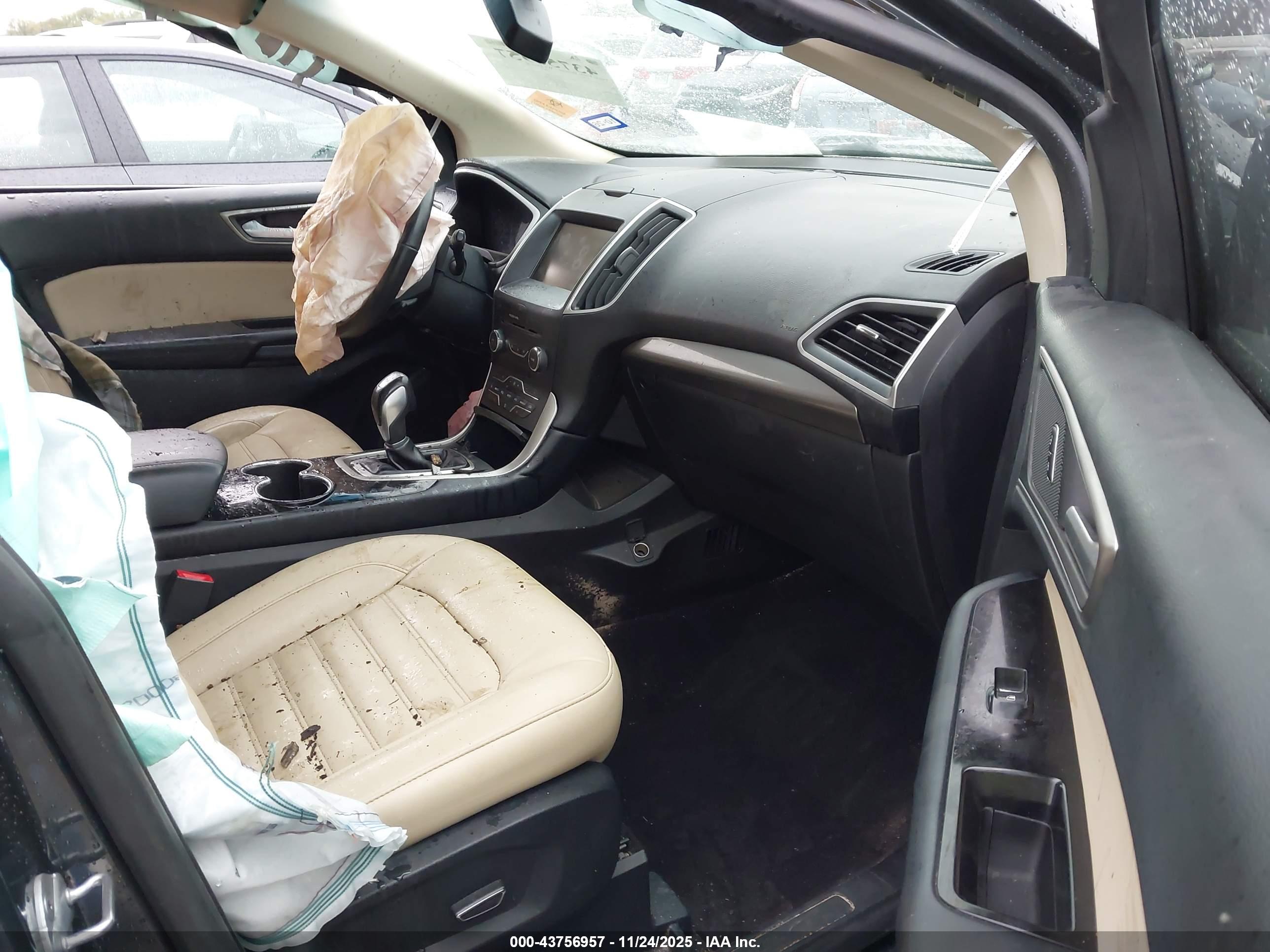 FORD EDGE image 5