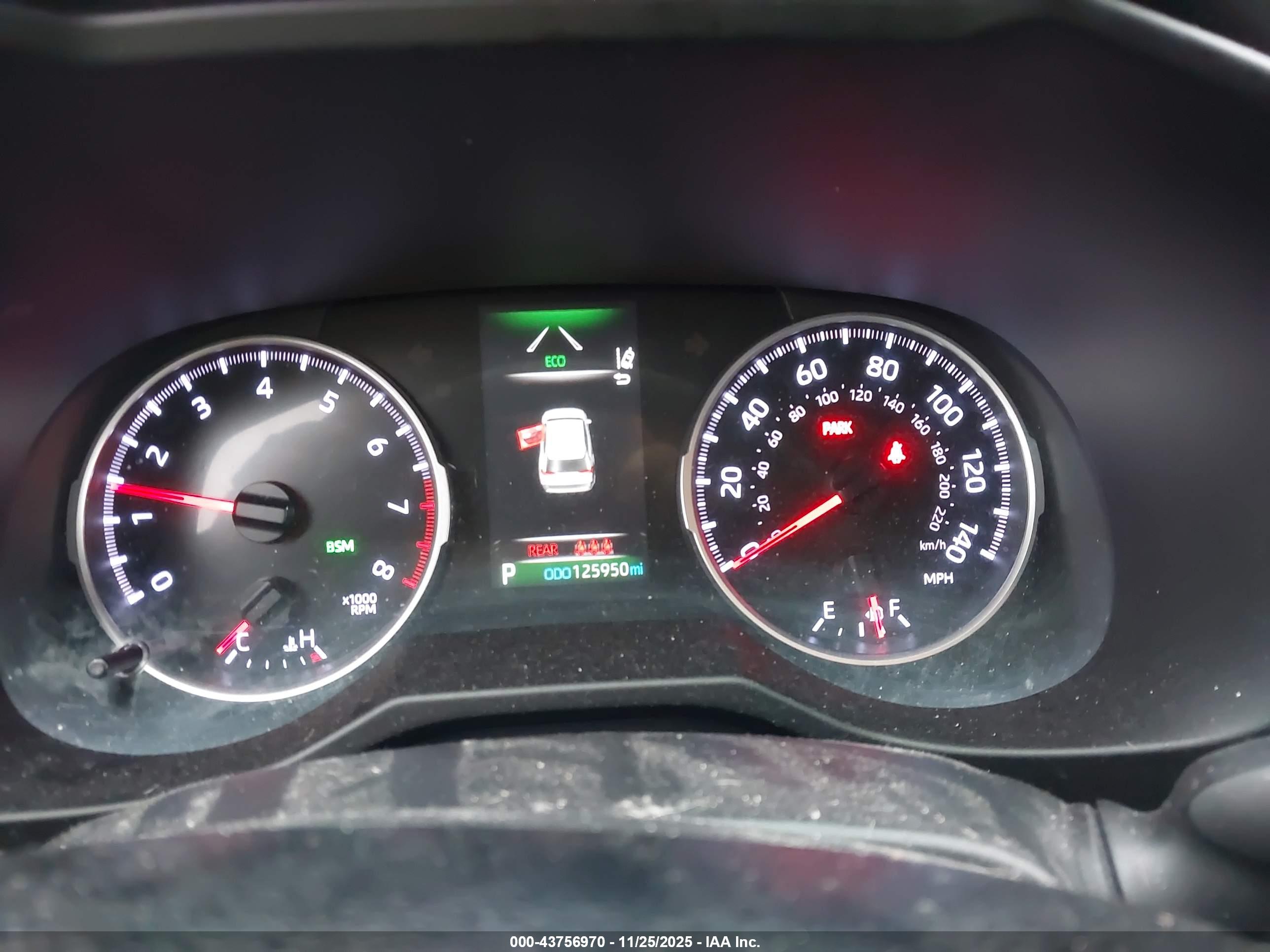 TOYOTA RAV4 image 7