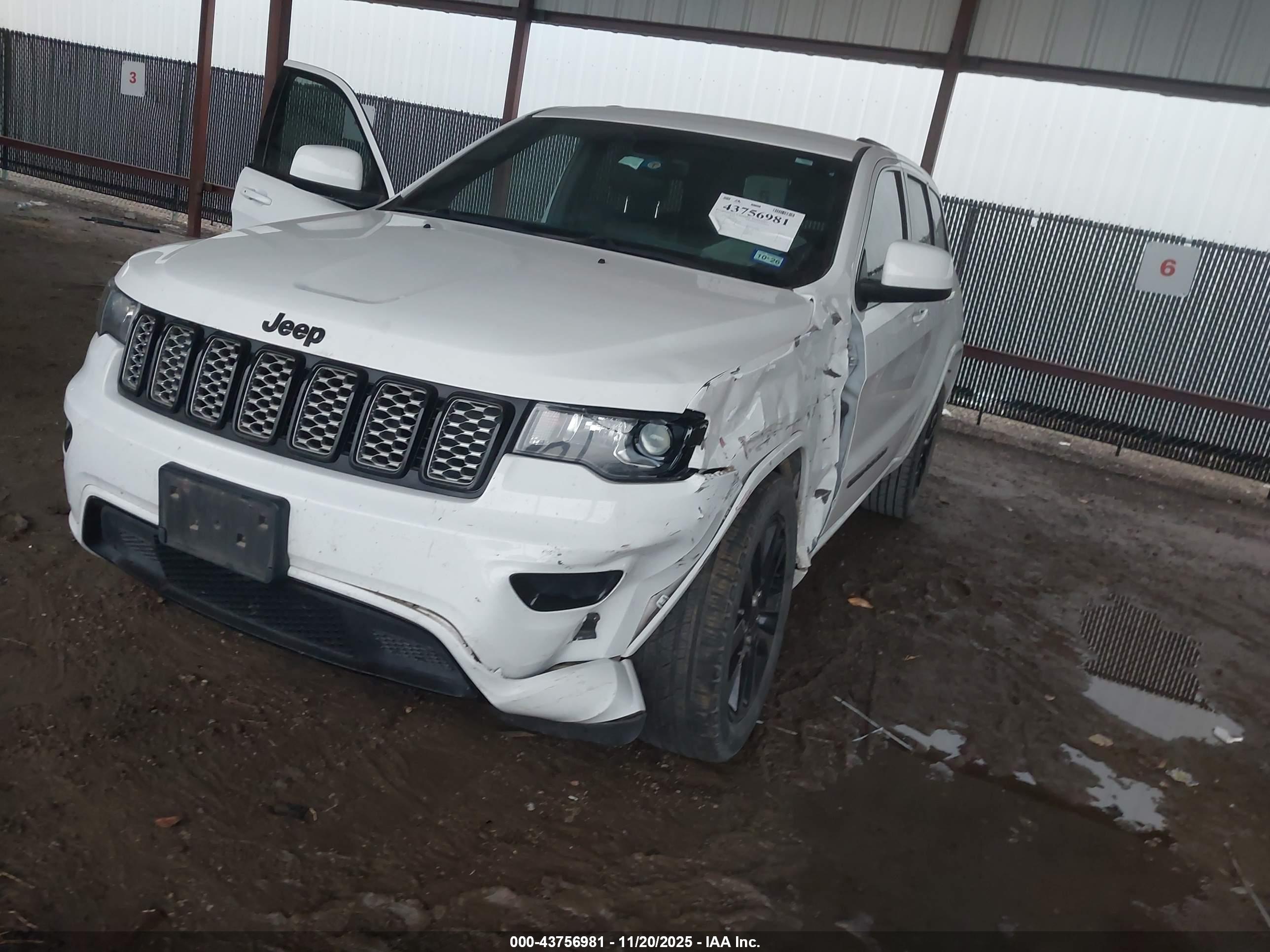 JEEP GRAND image 2