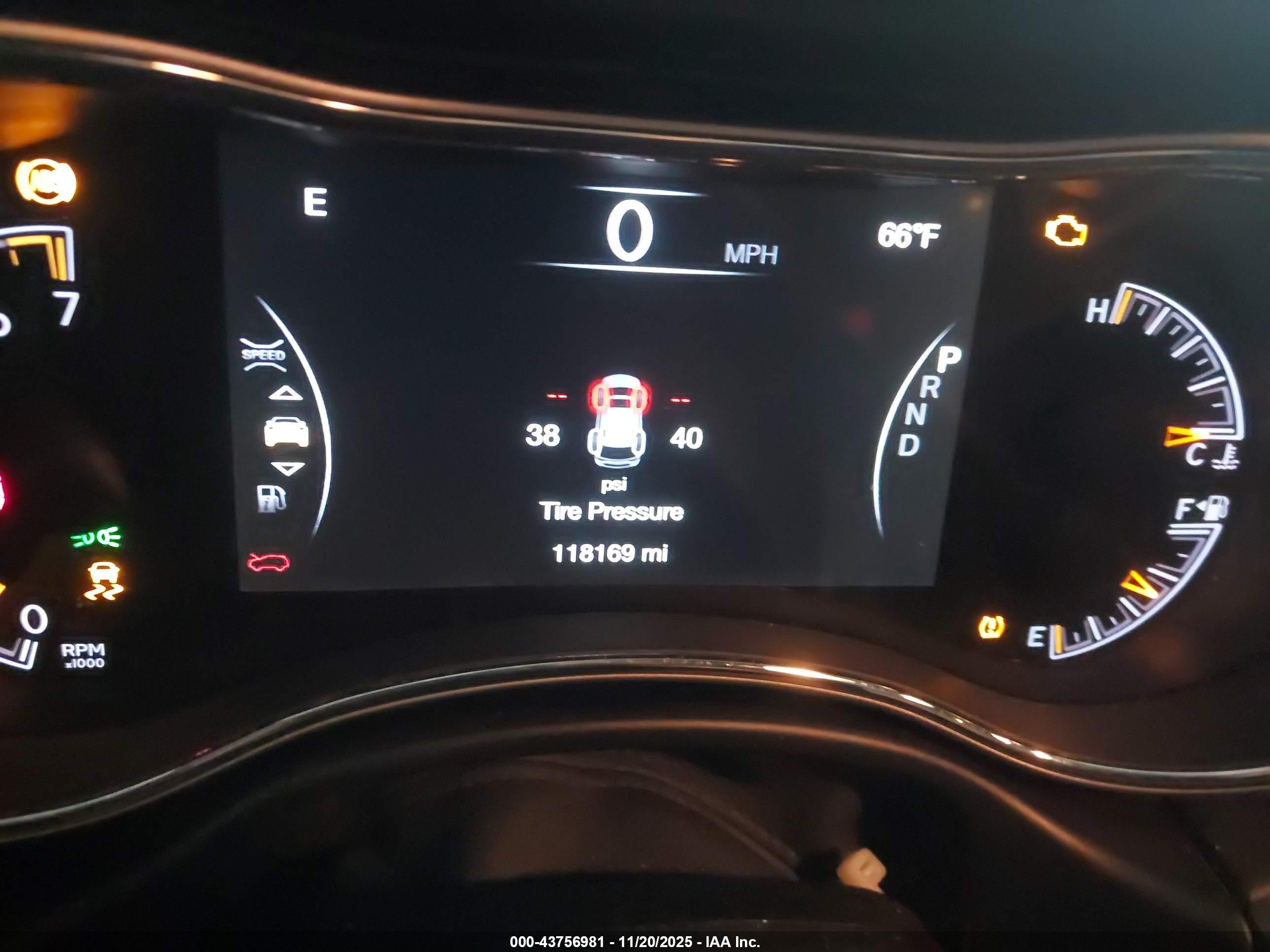 JEEP GRAND image 7