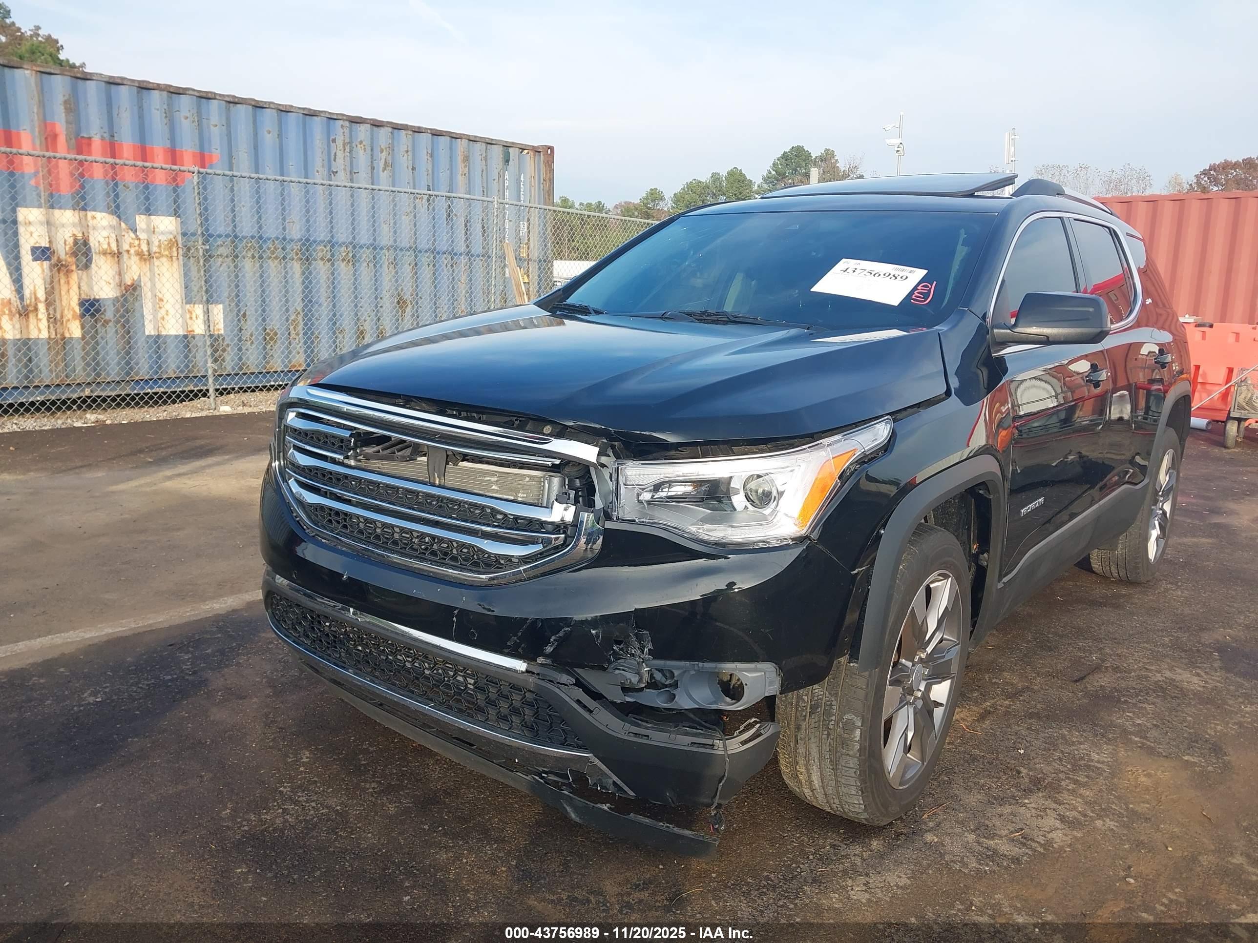 GMC ACADIA image 6