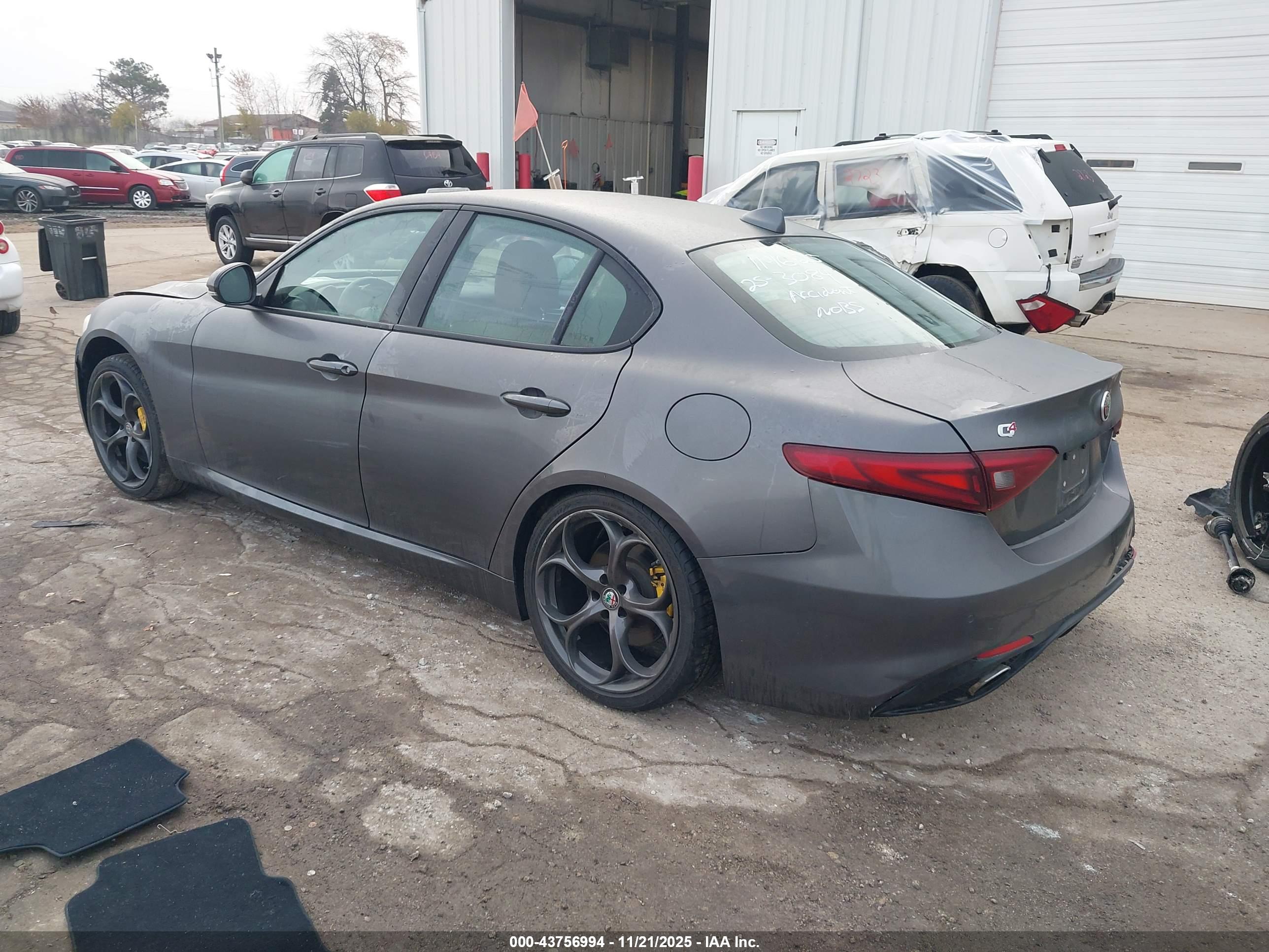 ALFA ROMEO image 3