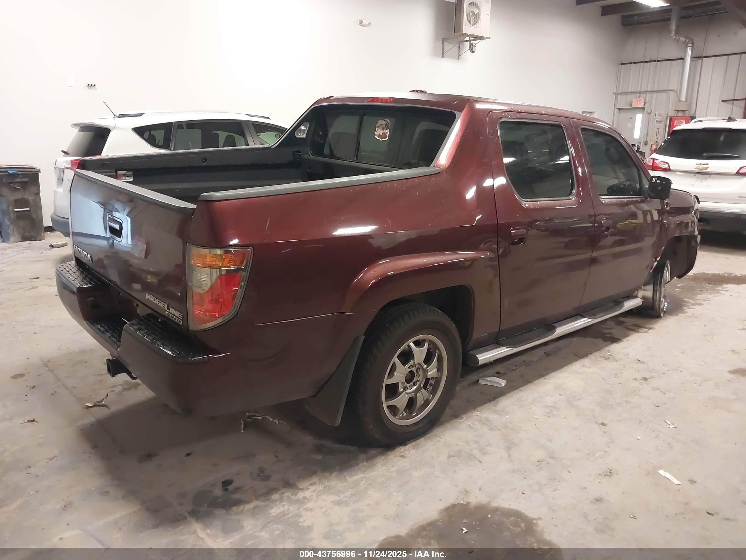 HONDA RIDGELINE image 4