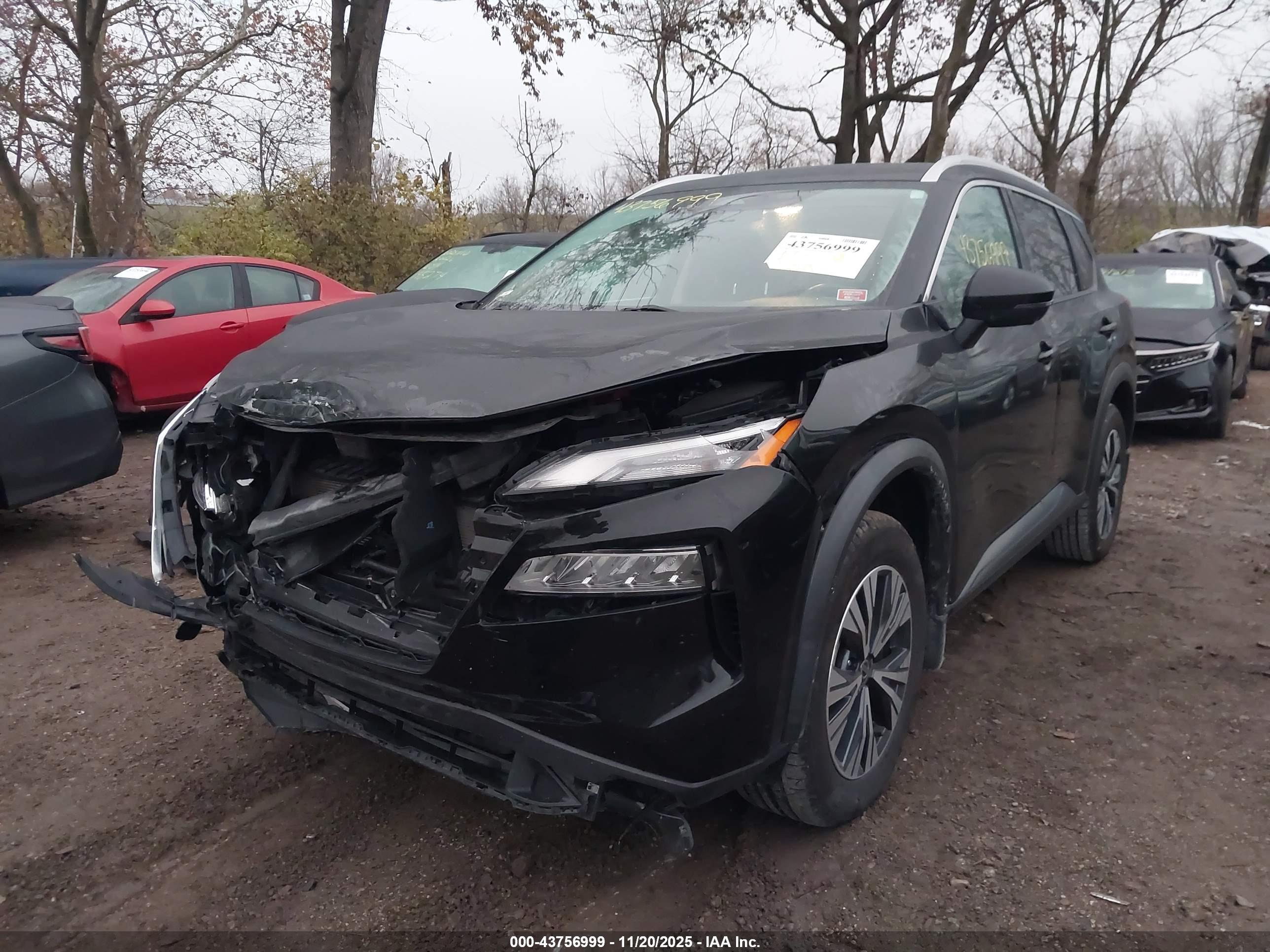 NISSAN ROGUE image 6