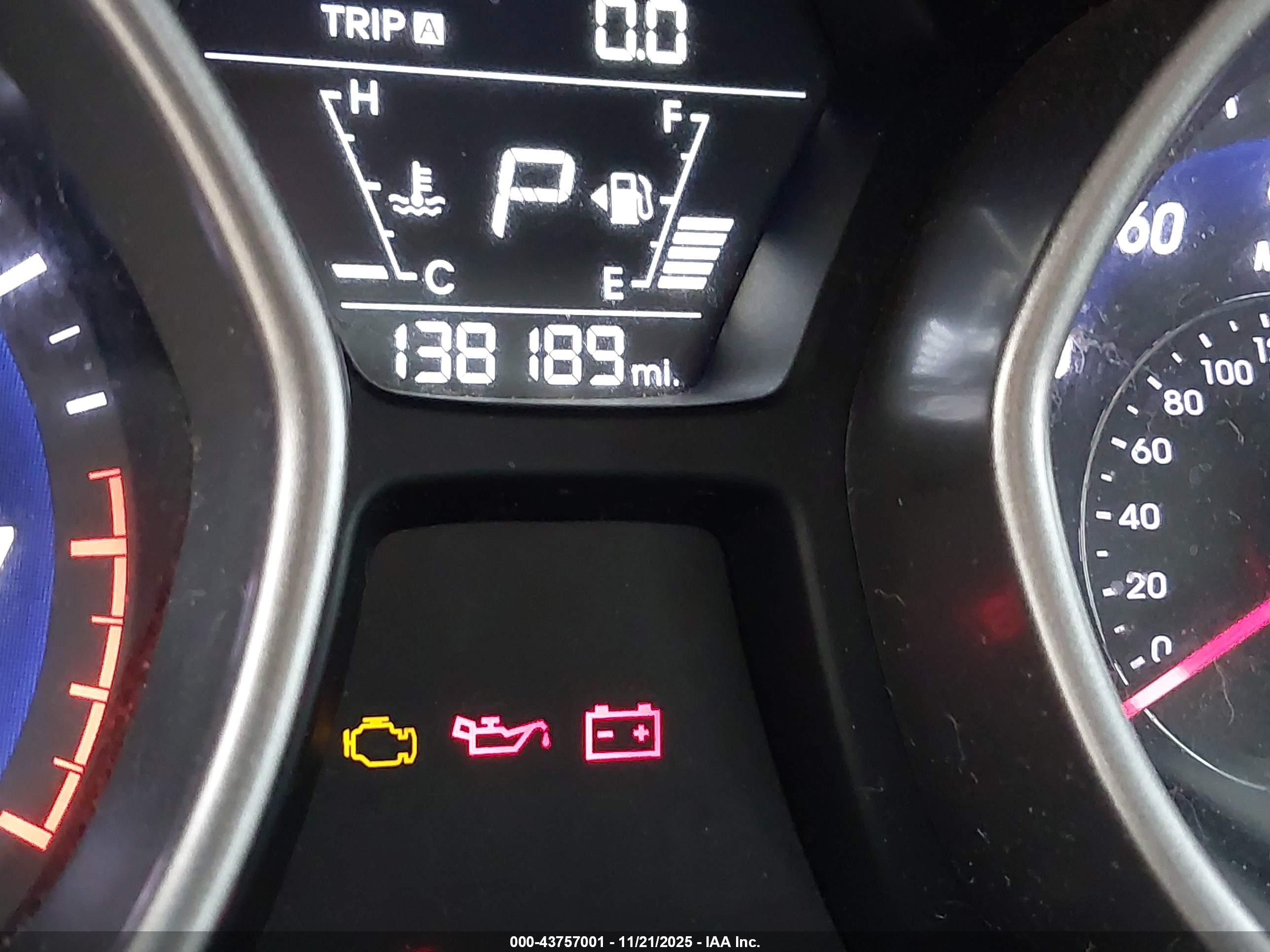 HYUNDAI ELANTRA image 7