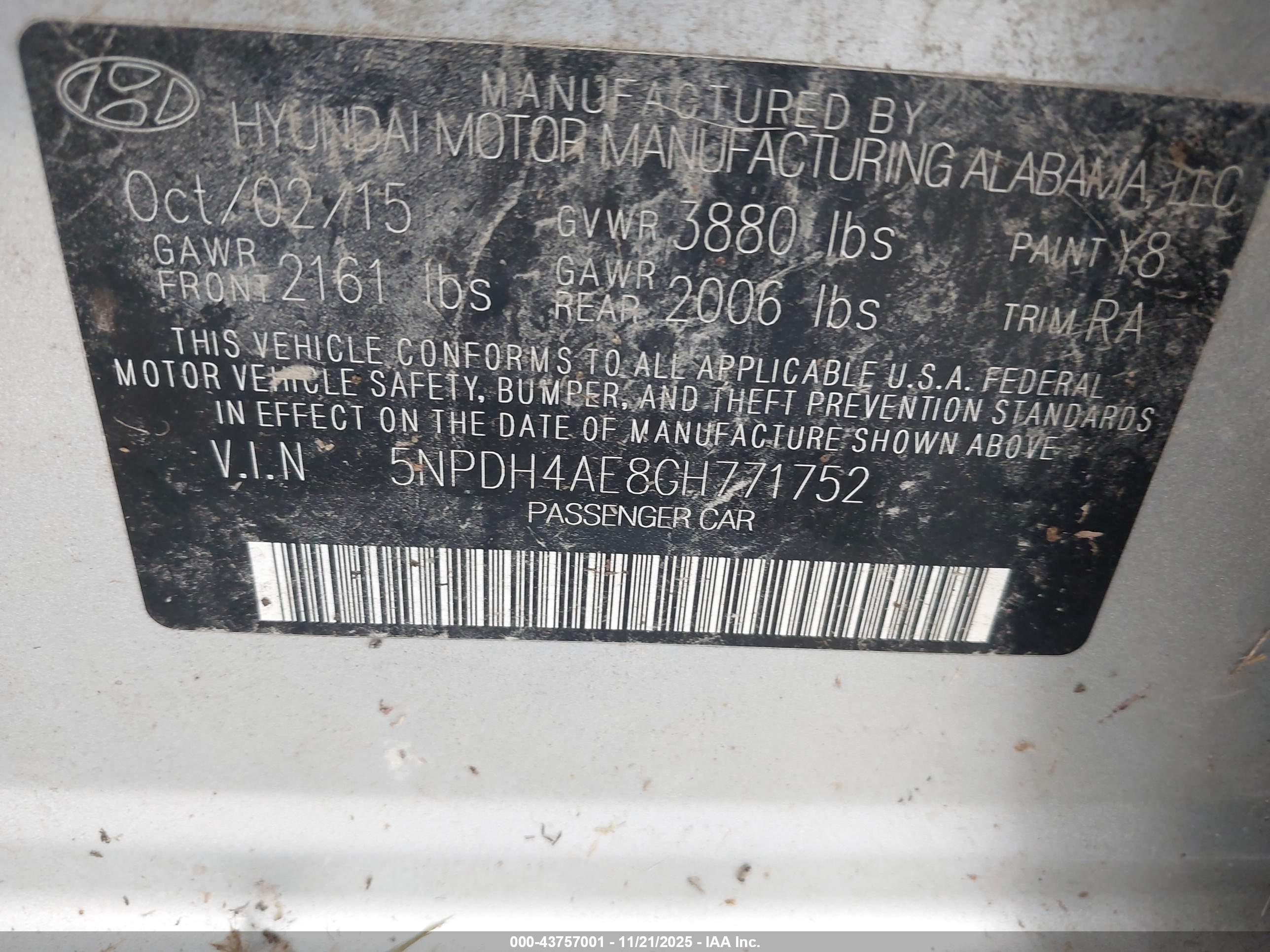 HYUNDAI ELANTRA image 9