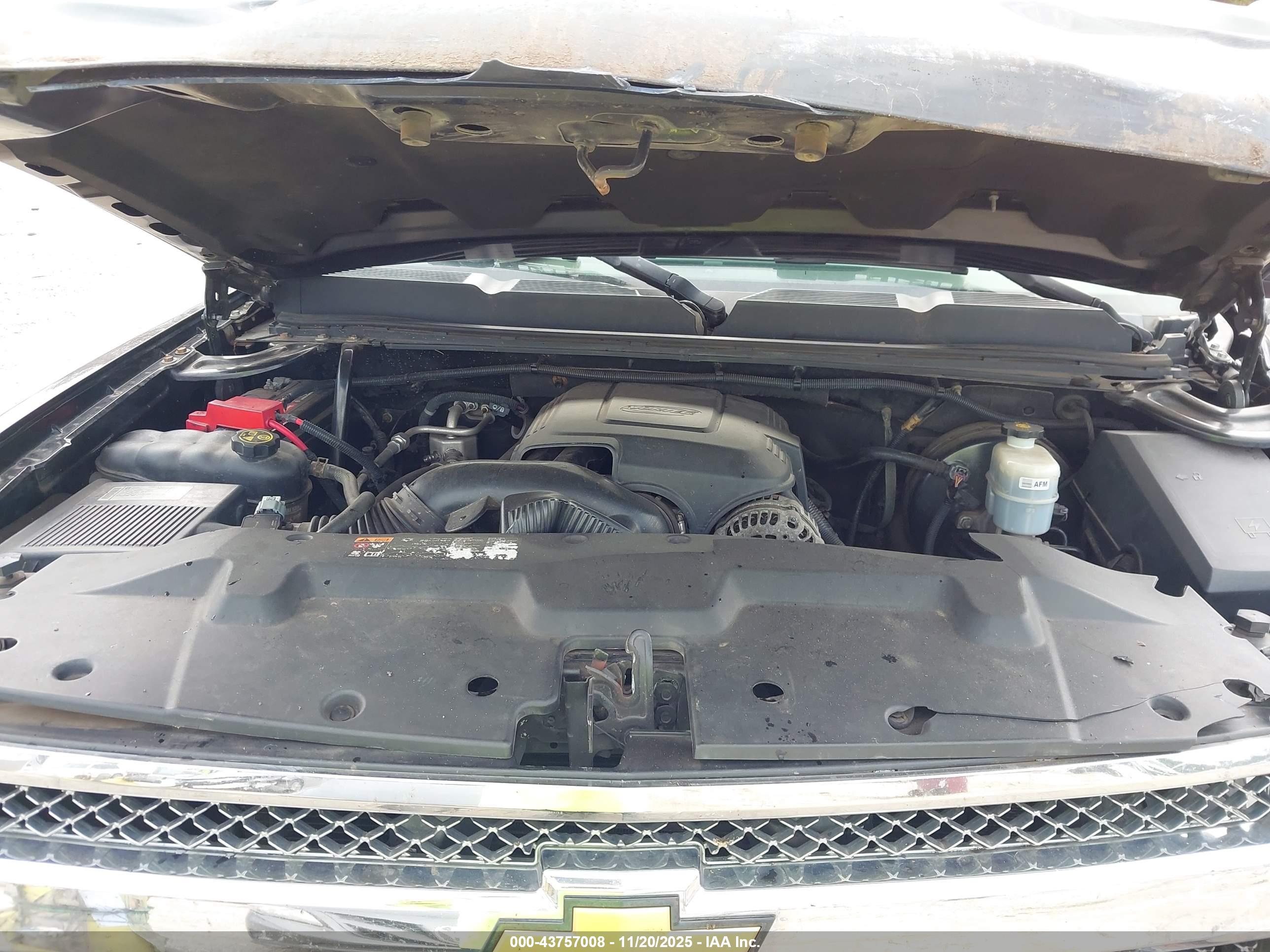 CHEVROLET SILVERADO image 10