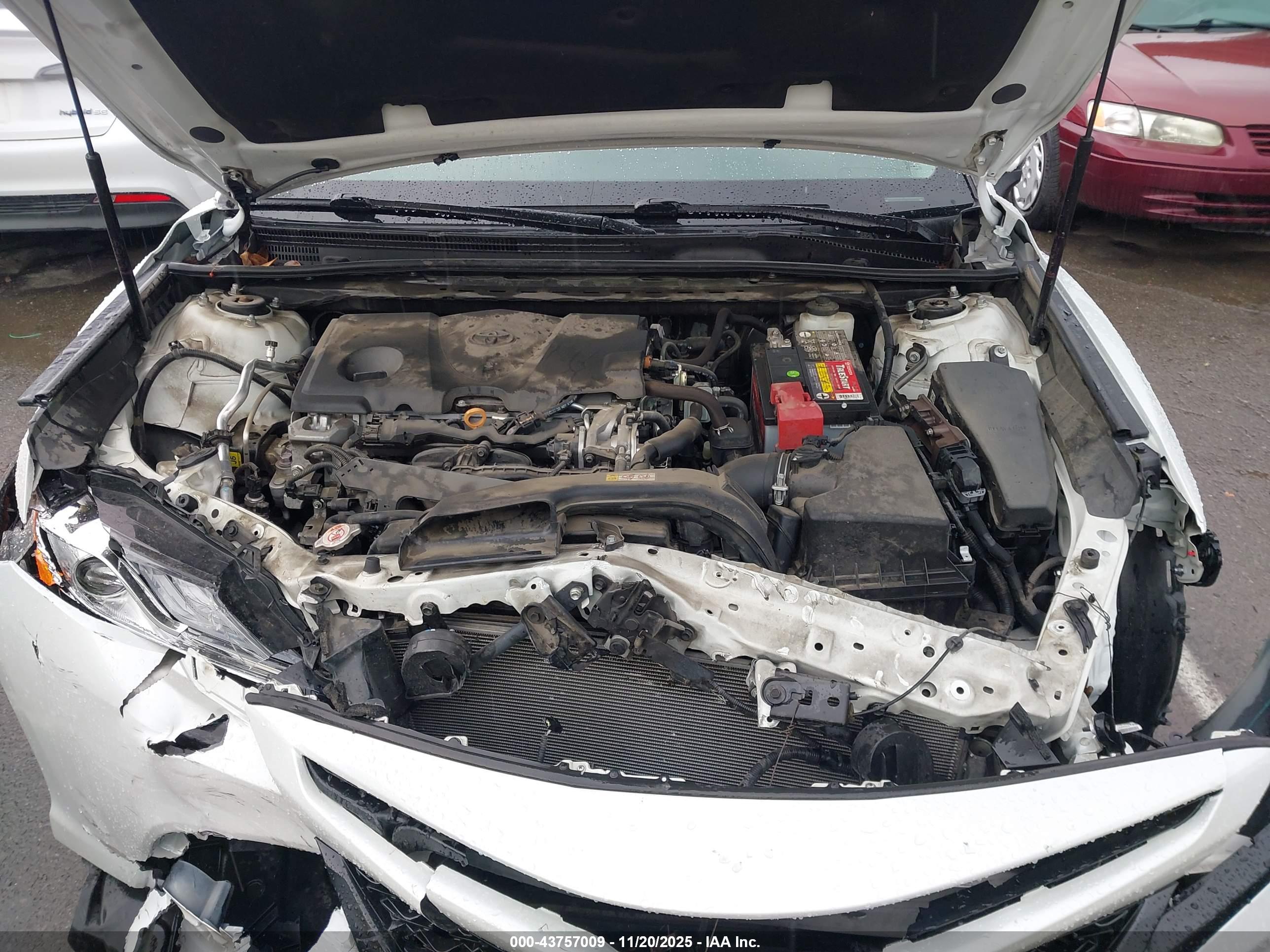 TOYOTA CAMRY image 10