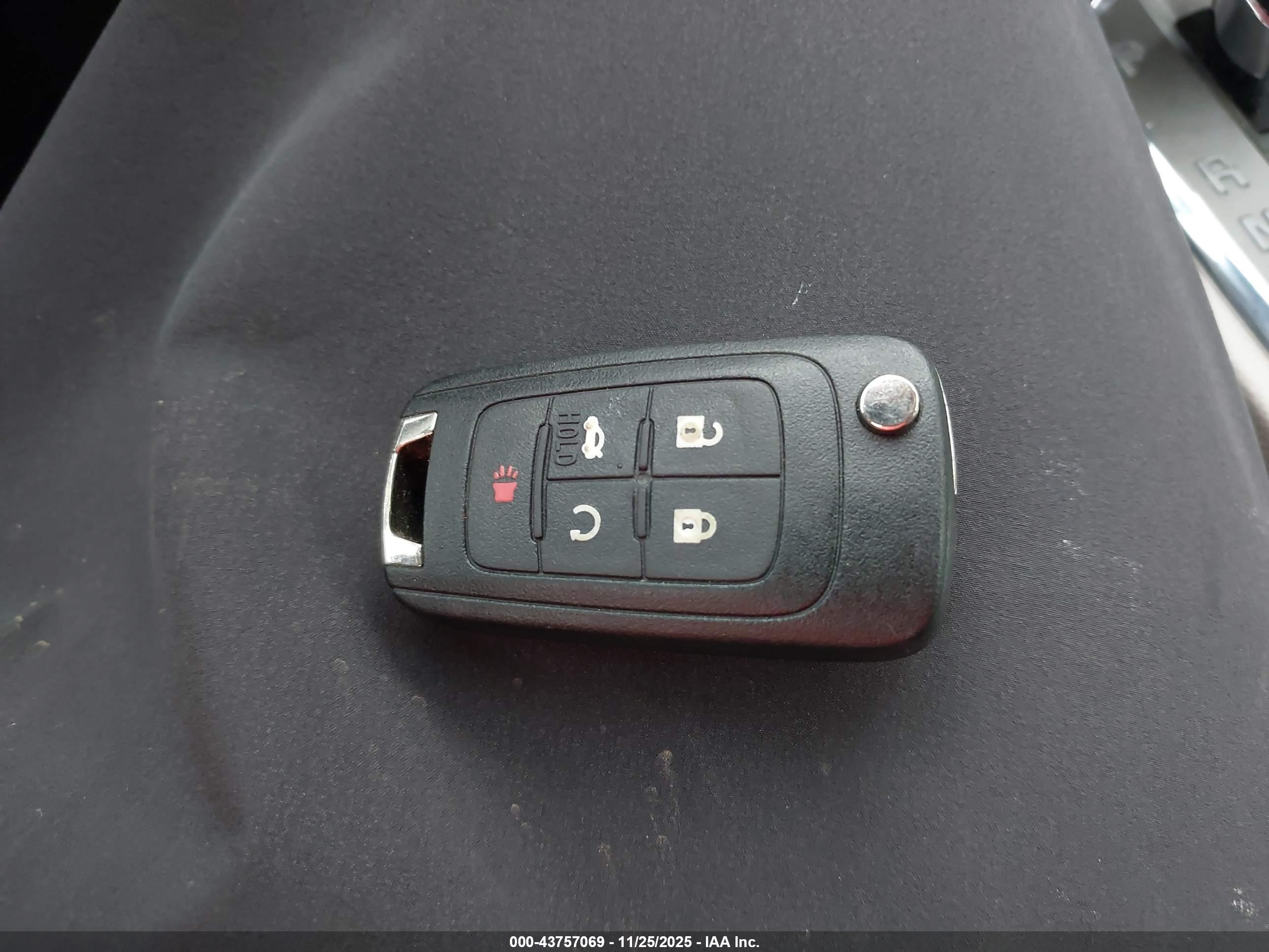 CHEVROLET EQUINOX image 11