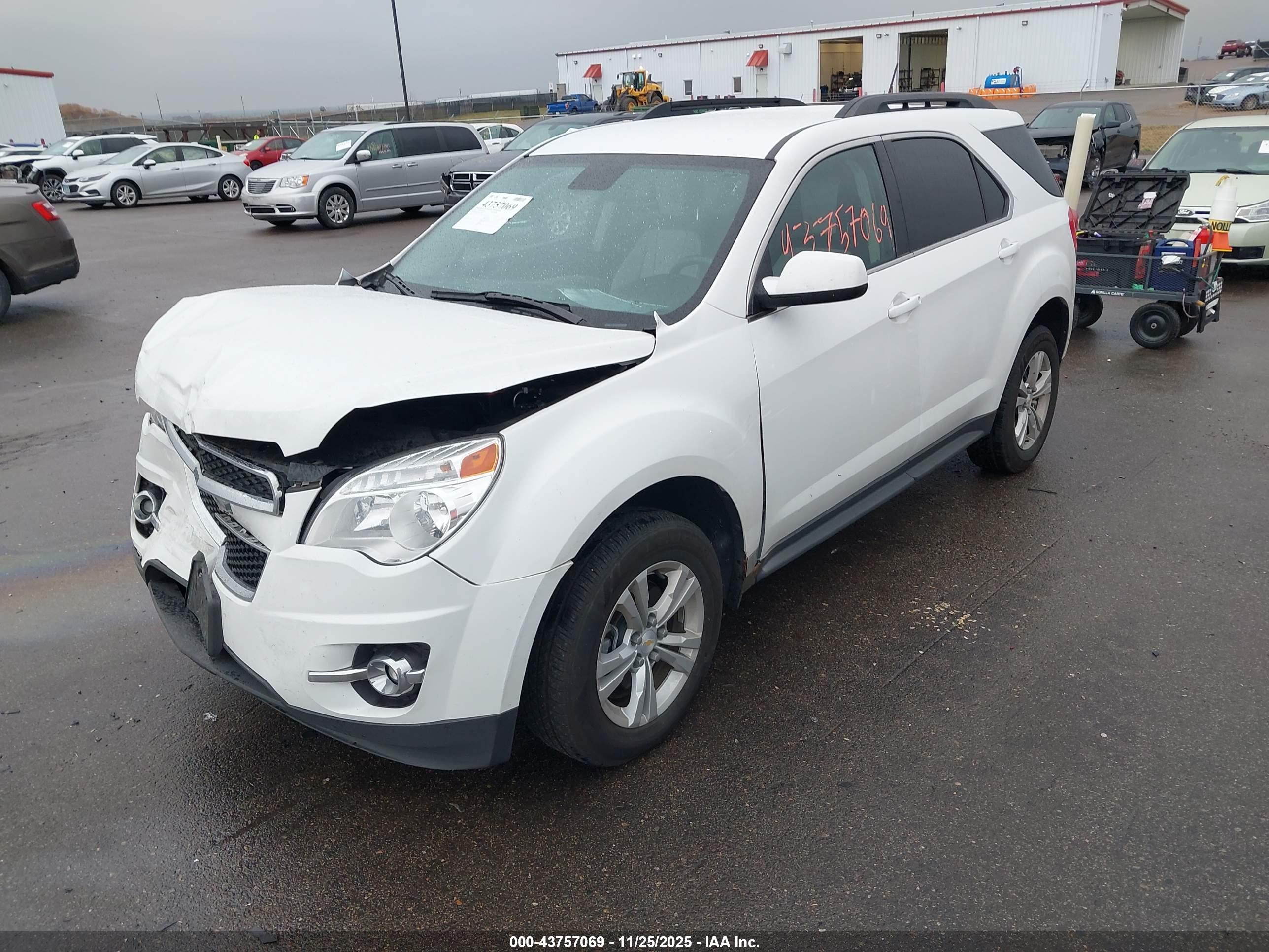 CHEVROLET EQUINOX image 2