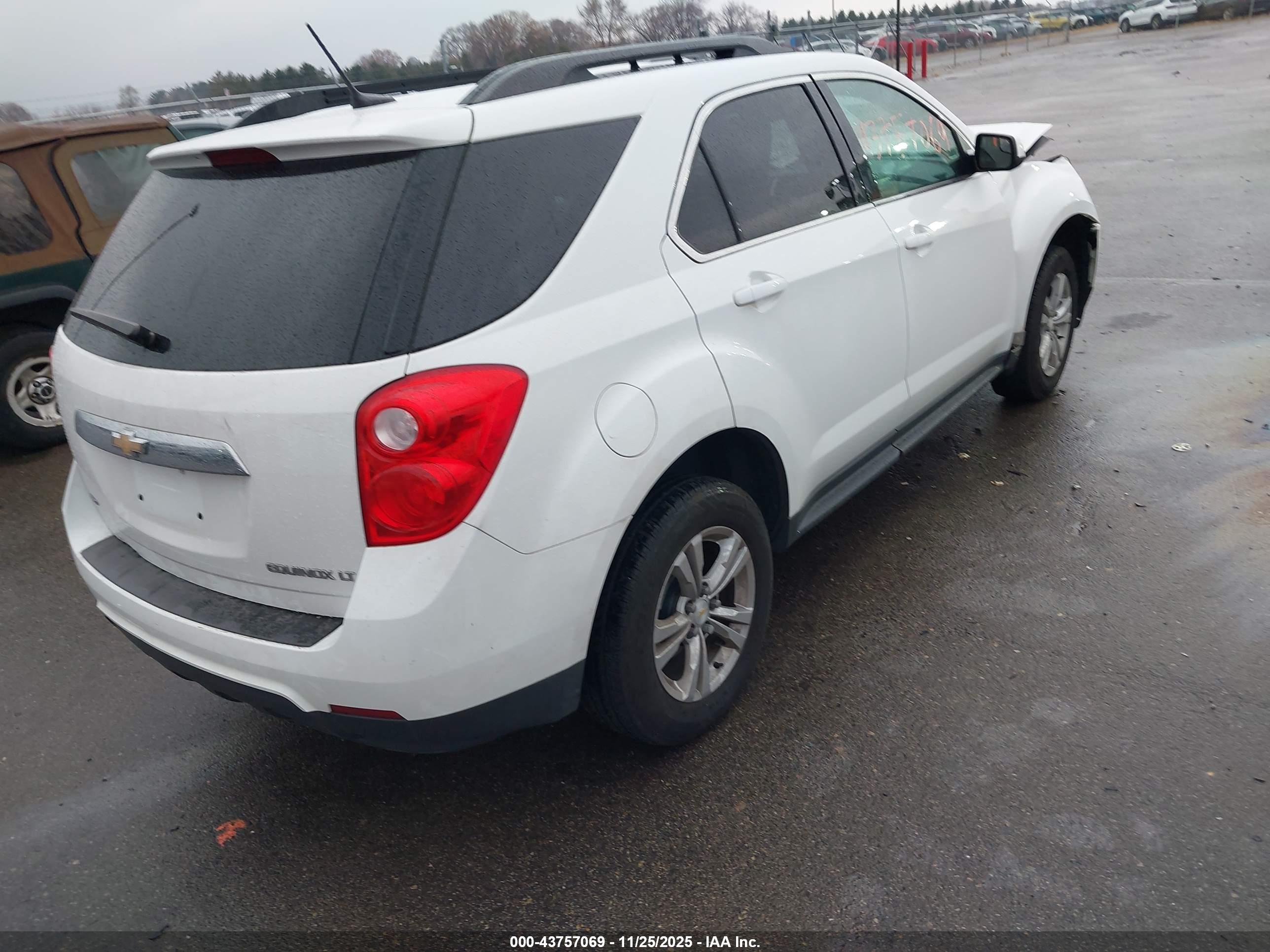 CHEVROLET EQUINOX image 4