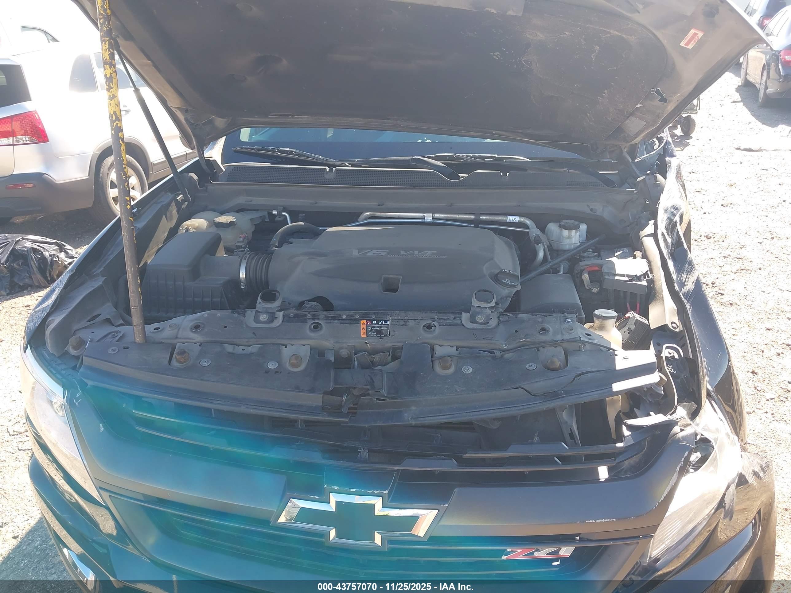 CHEVROLET COLORADO image 10